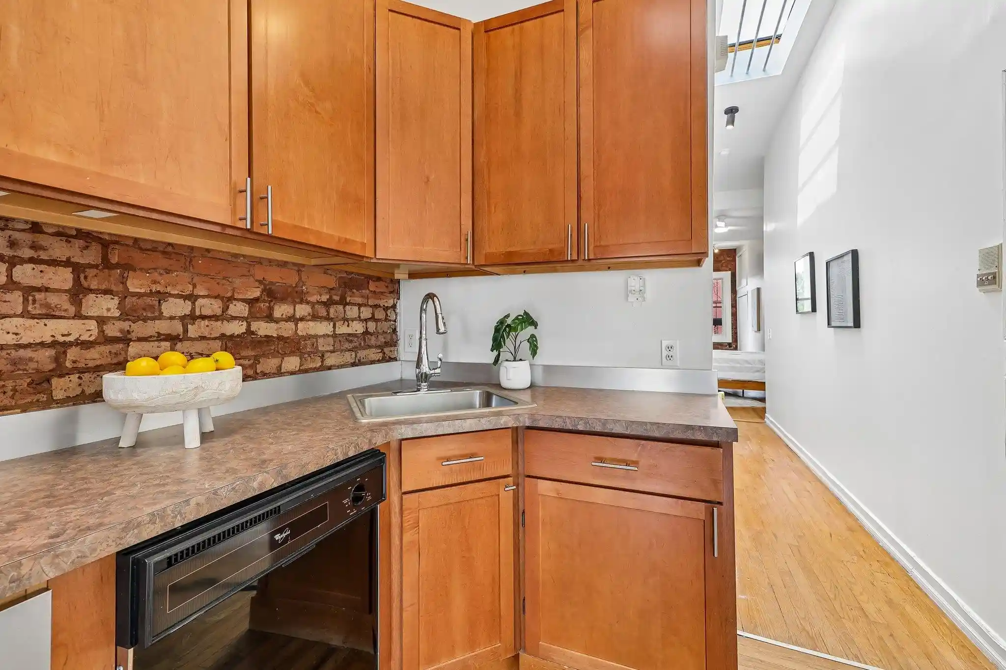 Photo 3 of Condo for sale at 515 Jersey Ave #6, Jersey City, NJ 07302 | MLS# 260013465 | Listing updated on 2026-09-14