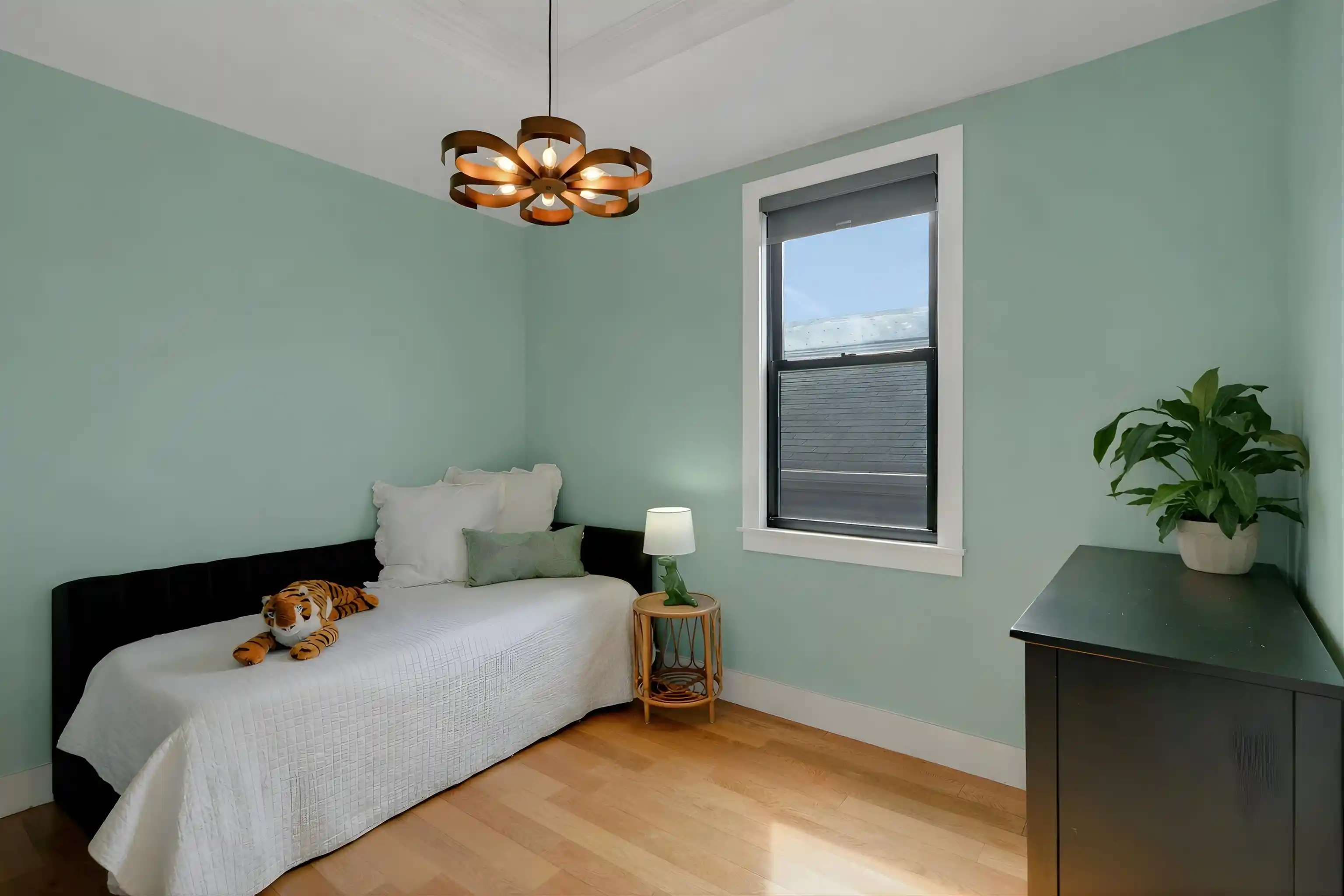 Listing Photo 5 - Condo for sale in building located at 305 Arlington Ave, Jersey City, NJ 07304 - Unit #2
