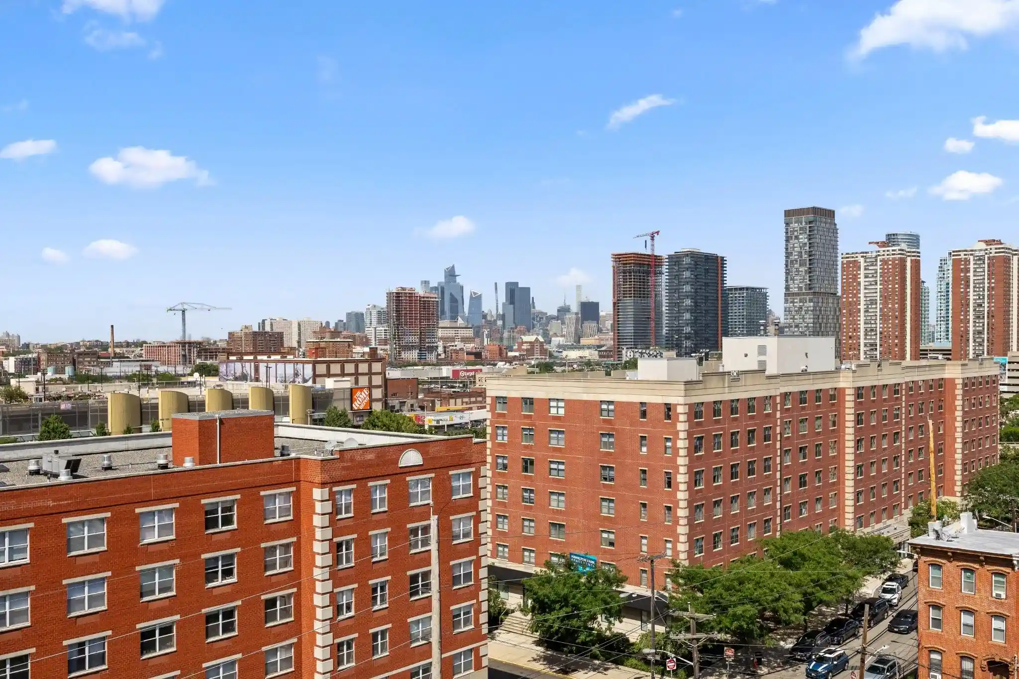 4th image of 205 10Th St, Jersey City, NJ 07302