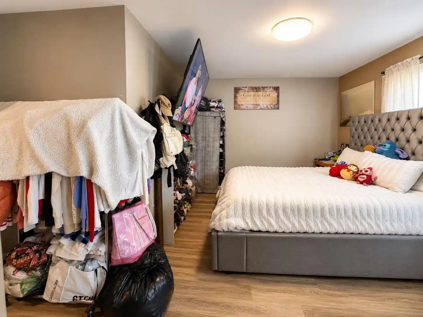 4th image of 242 Rosa Parks Blvd, Paterson, NJ 07501 | MLS# 260013522