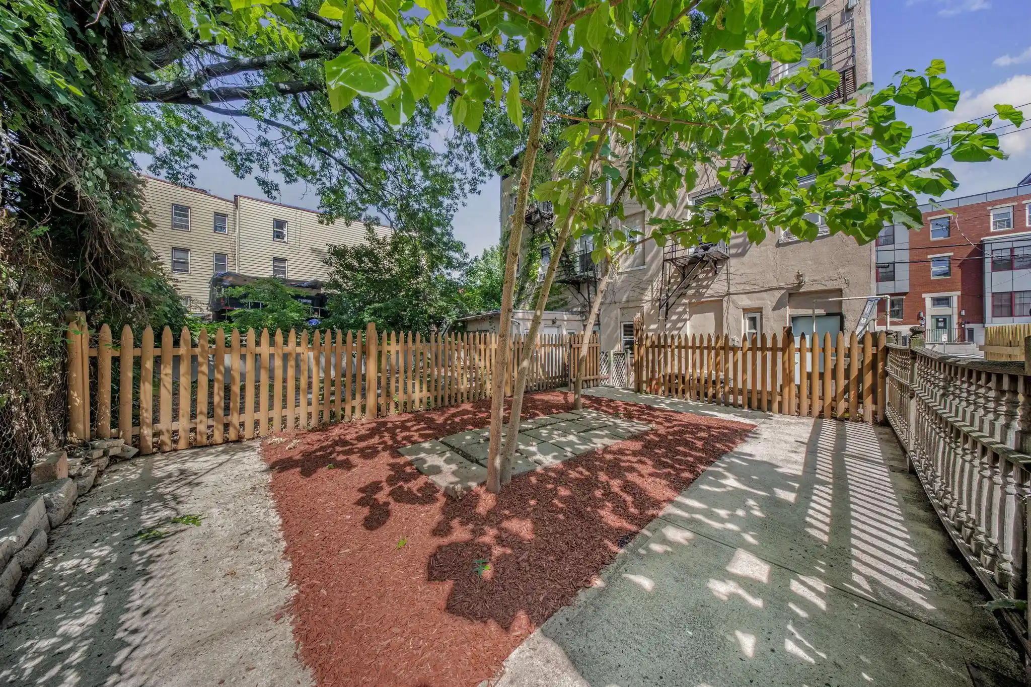 4th image of 73 Palisade Ave, Jersey City, NJ 07306