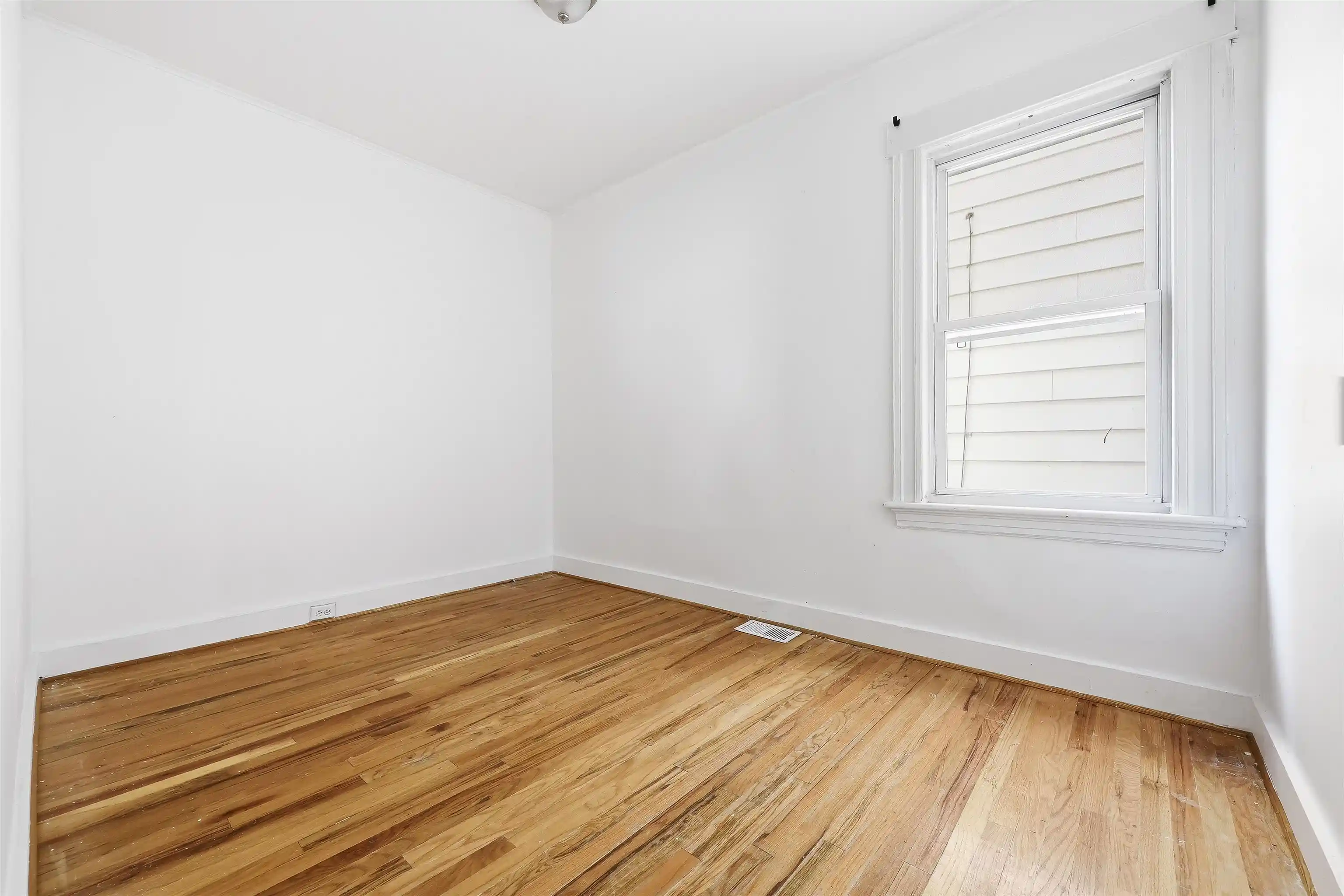 27th image of 39 Struyk Ave, Prospect Park, NJ 07508 | MLS# 260013554