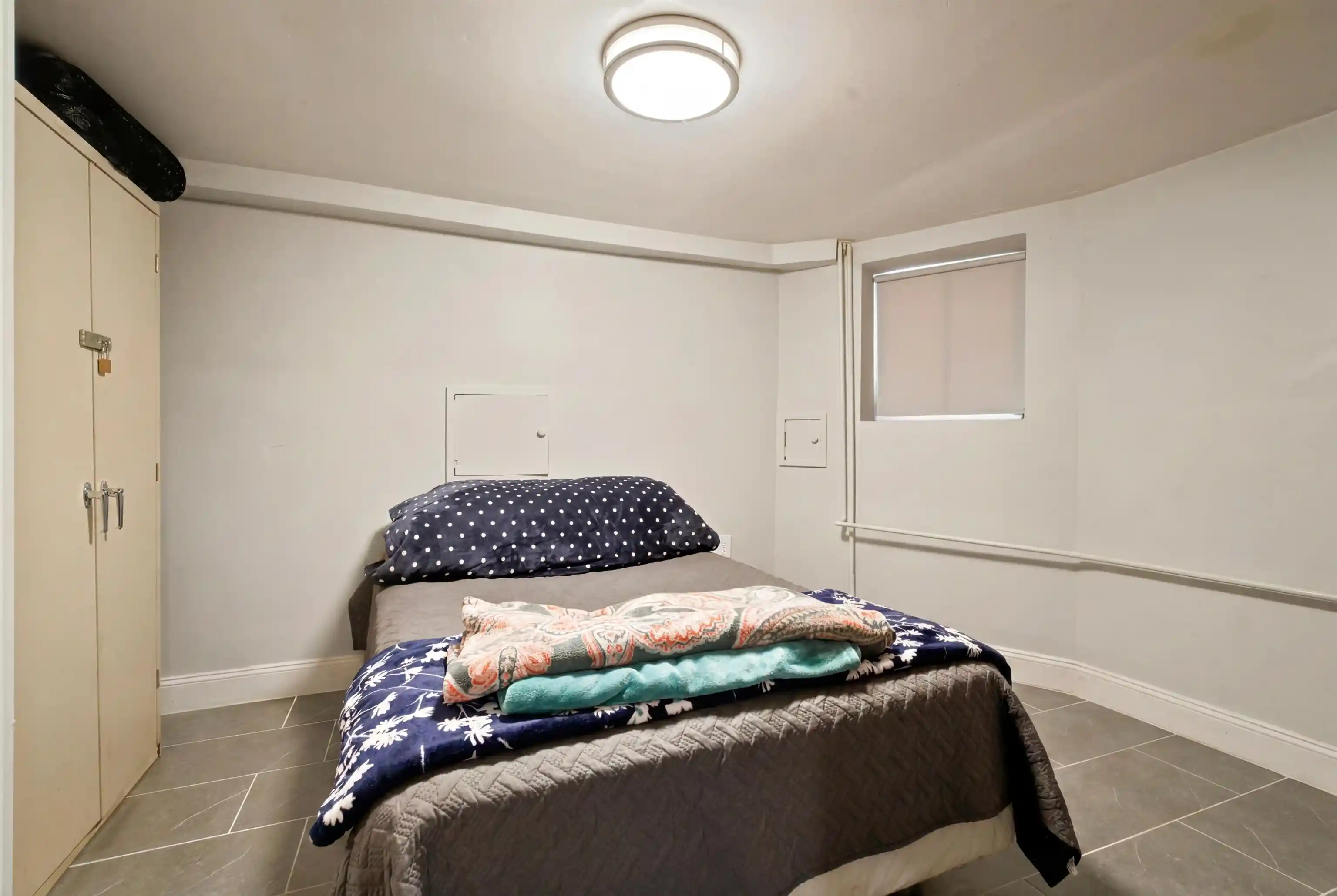 2nd image of 243 Jewett Ave, Jersey City, NJ 07304 | MLS# 260013631