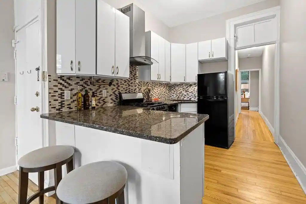 3rd image of 126 Madison St, Hoboken, NJ 07030