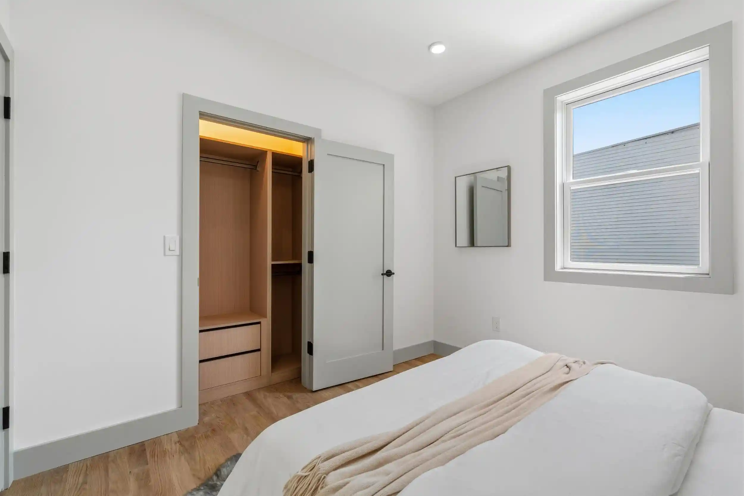 4th image of 161 Woodlawn Ave #1, Jersey City, NJ 07305 | MLS# 260013751