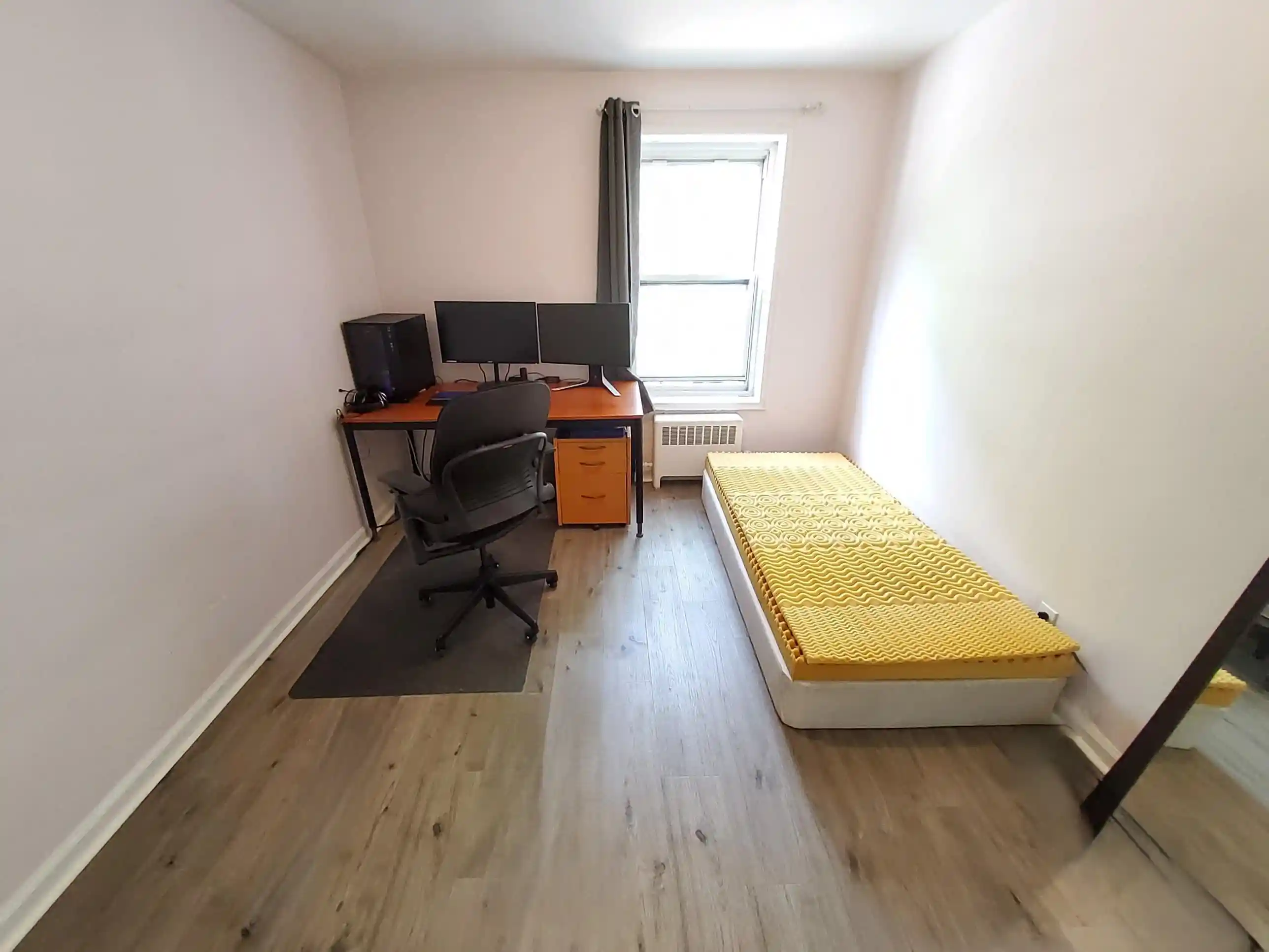 3rd image of 2330 Linwood Ave, Fort Lee, NJ 07024