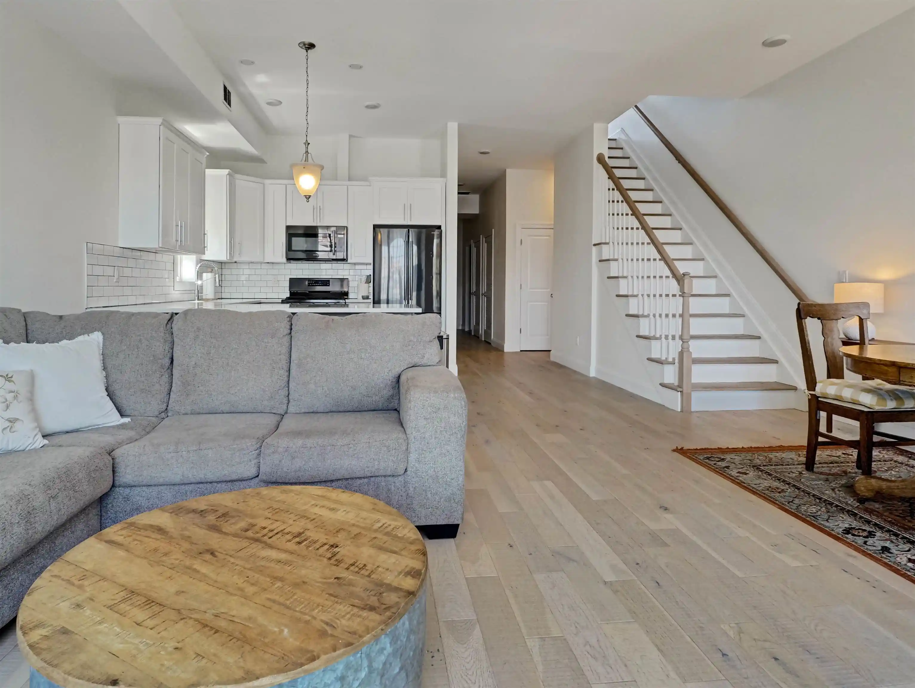 5th image of 197 Lincoln St, Jersey City, NJ 07307