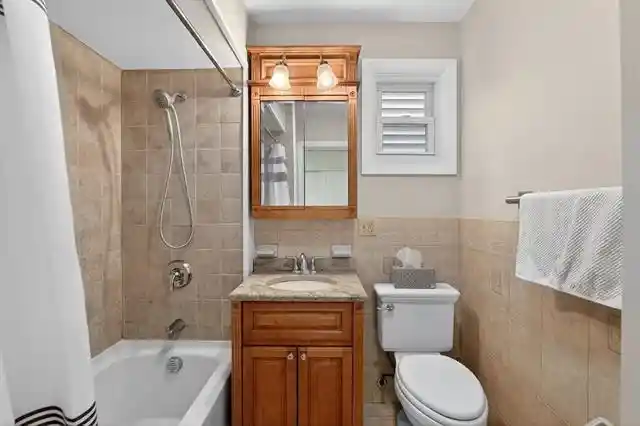 Listing Photo 5 - Condo for sale in building located at 279th Ave A, Bayonne, NJ 07002