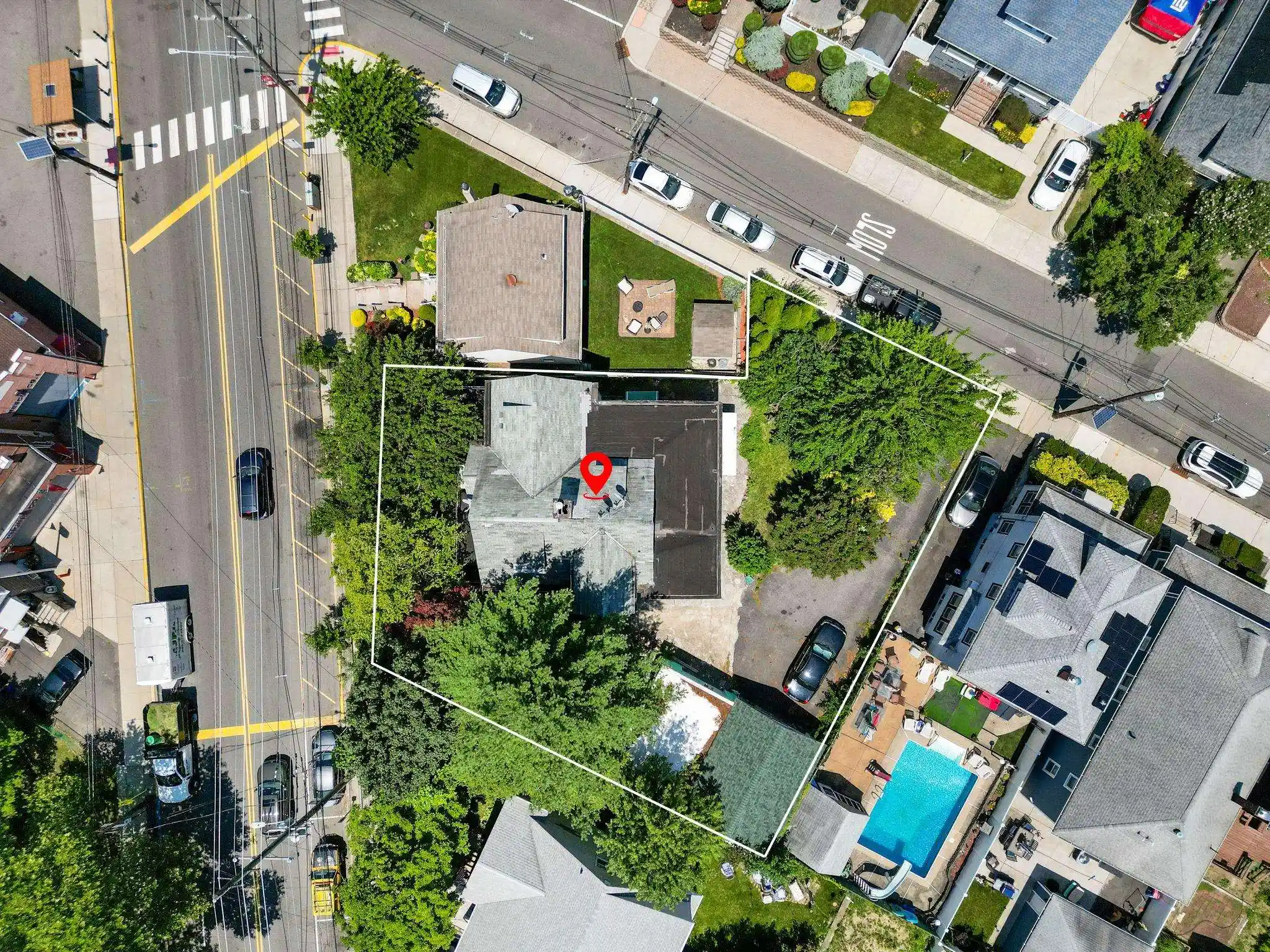Photo 3 of House for sale at 1560 Paterson Plank Rd, Secaucus, NJ 07094 | MLS# 260013885 | Listing updated on 2026-07-28
