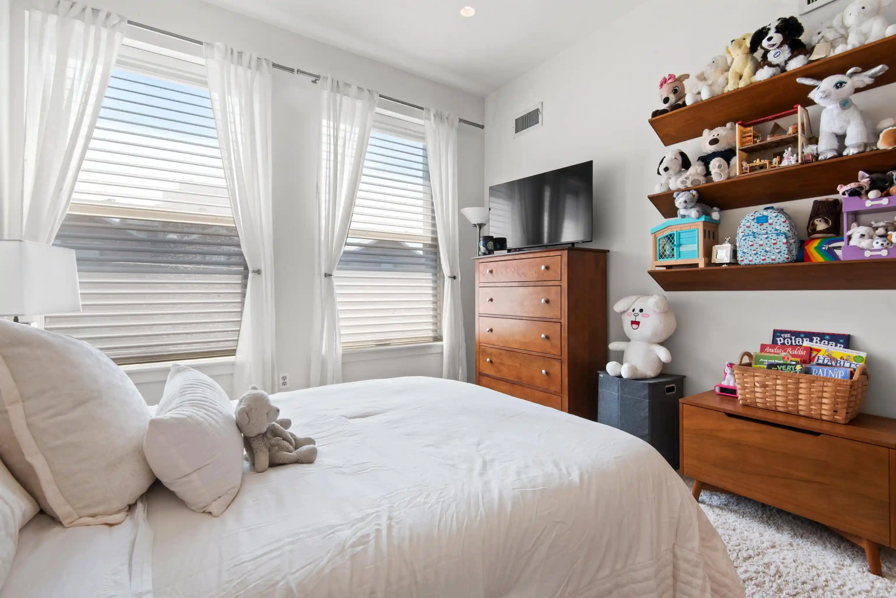 Listing Photo 5 - Condo for sale in building located at 234 10Th St, Jersey City, NJ 07302 - Unit #511