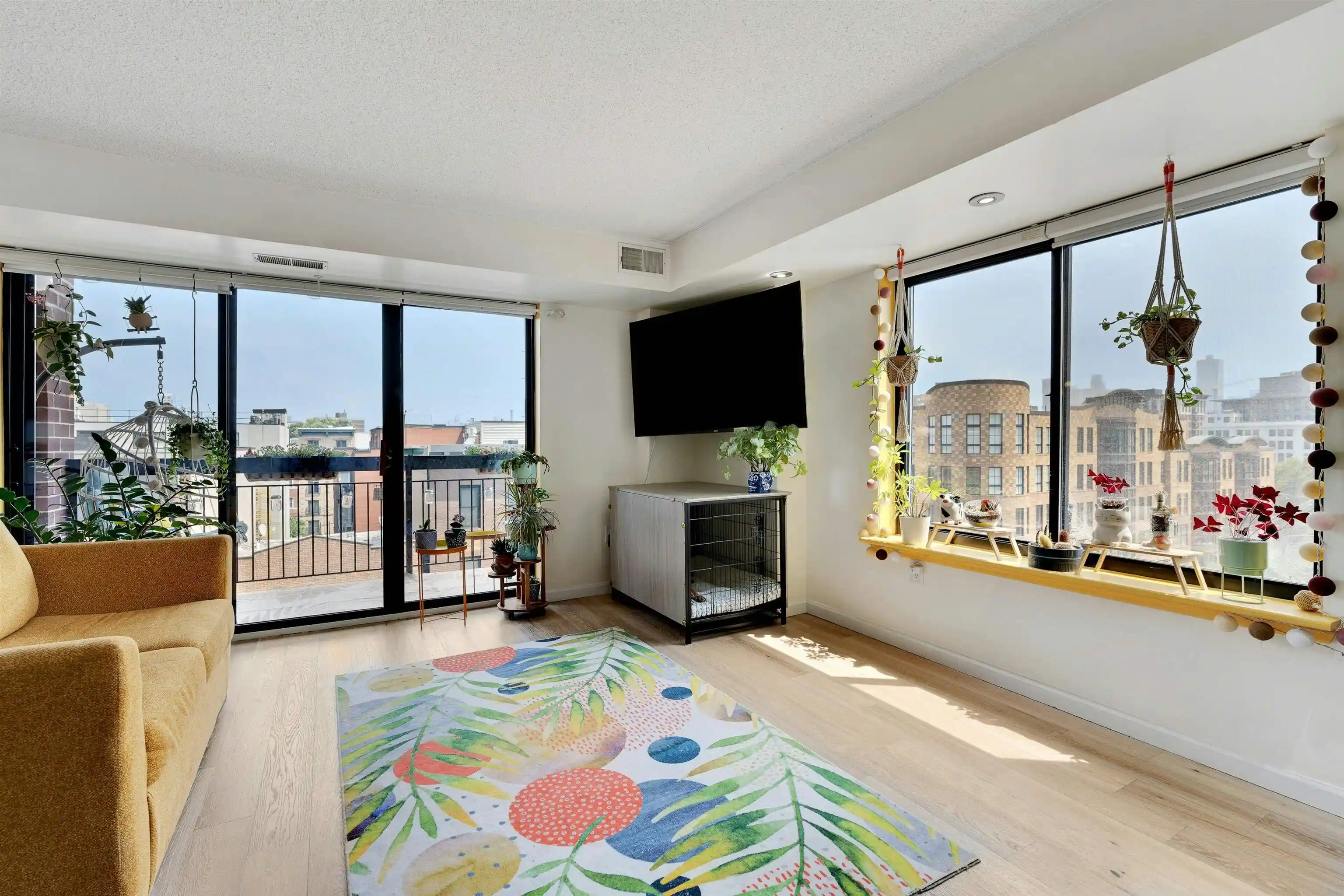 3rd image of 700 1St St, Hoboken, NJ 07030