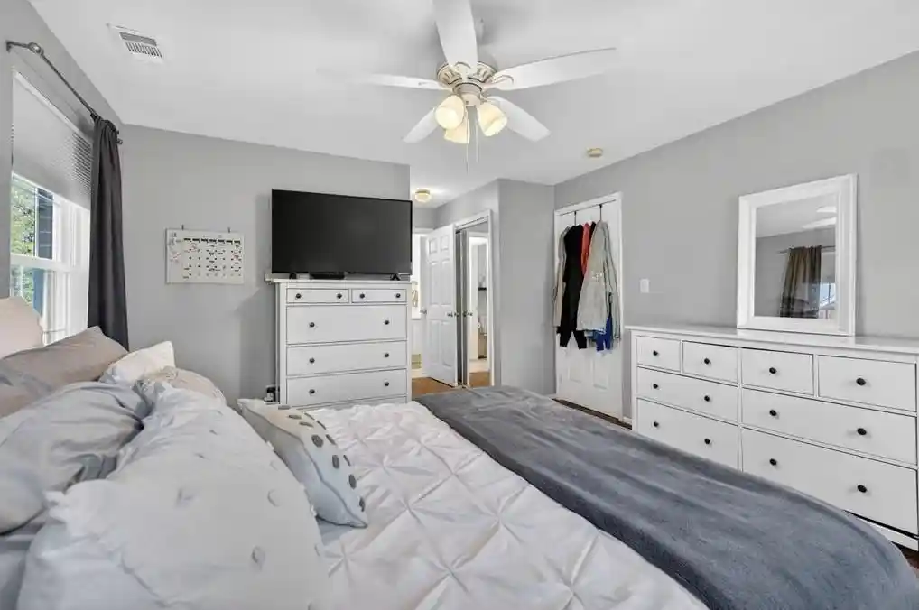 5th image of 1 Cypress St, Jersey City, NJ 07305 | MLS# 260014066