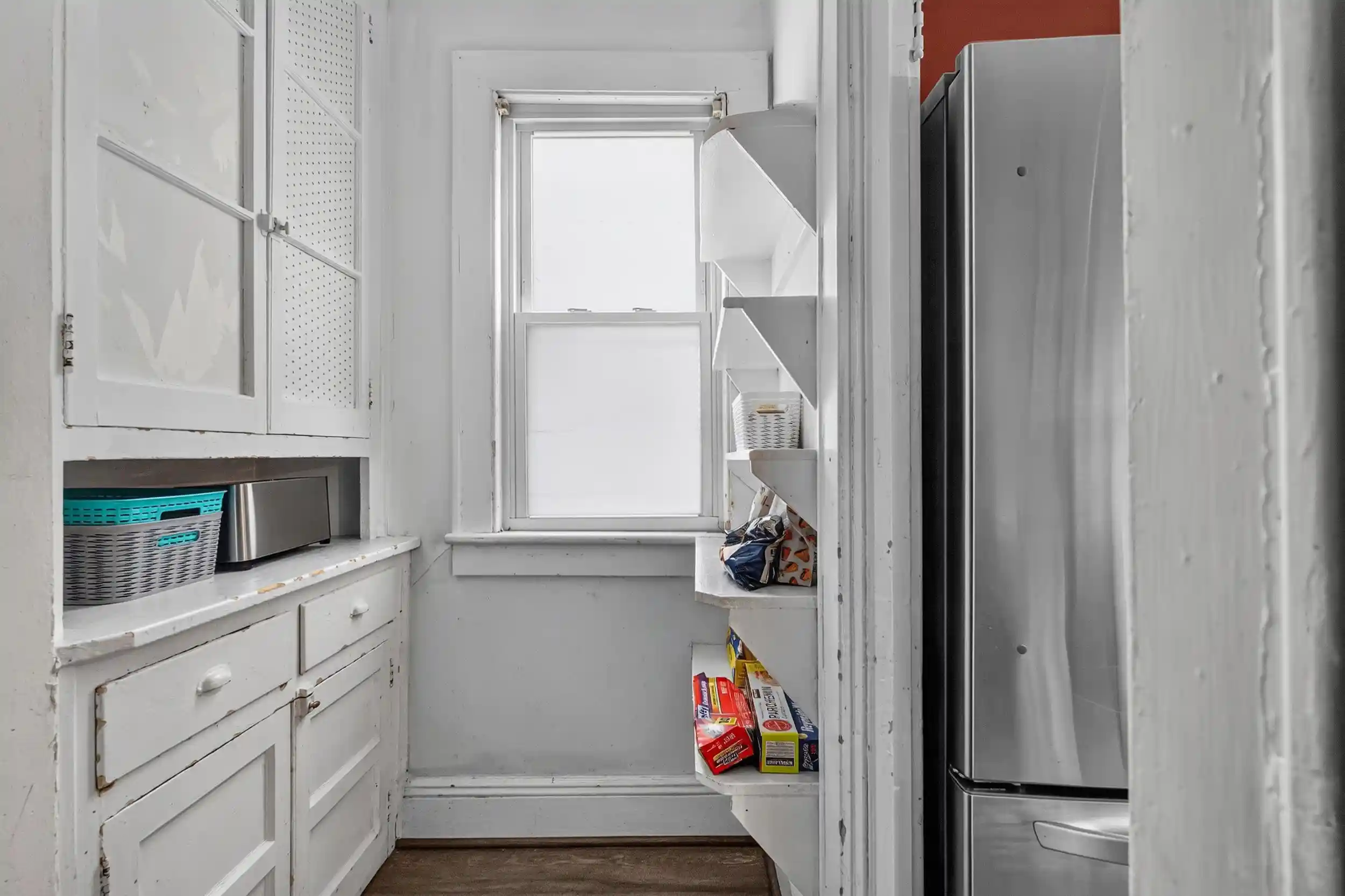 Photo 4 of Sale Pending at 9 Lincoln Pkwy, Bayonne, NJ 07002 | MLS# 260014073 | Listing updated on 2026-08-07