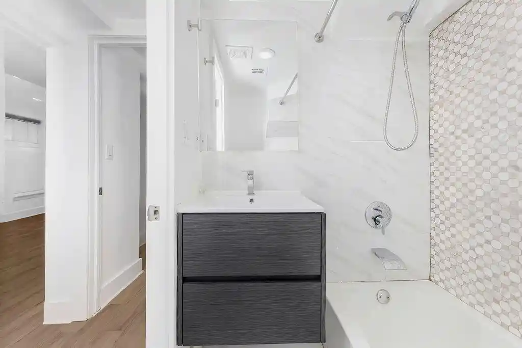 2nd image of 104 Hopkins Ave, Jersey City, NJ 07306