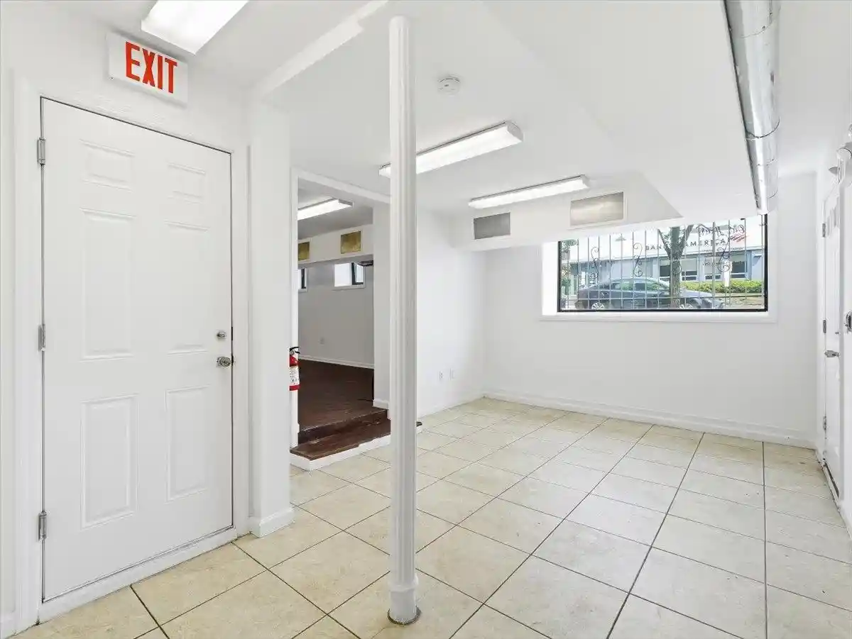 2nd image of 203 Harrison Ave, Jersey City, NJ 07304