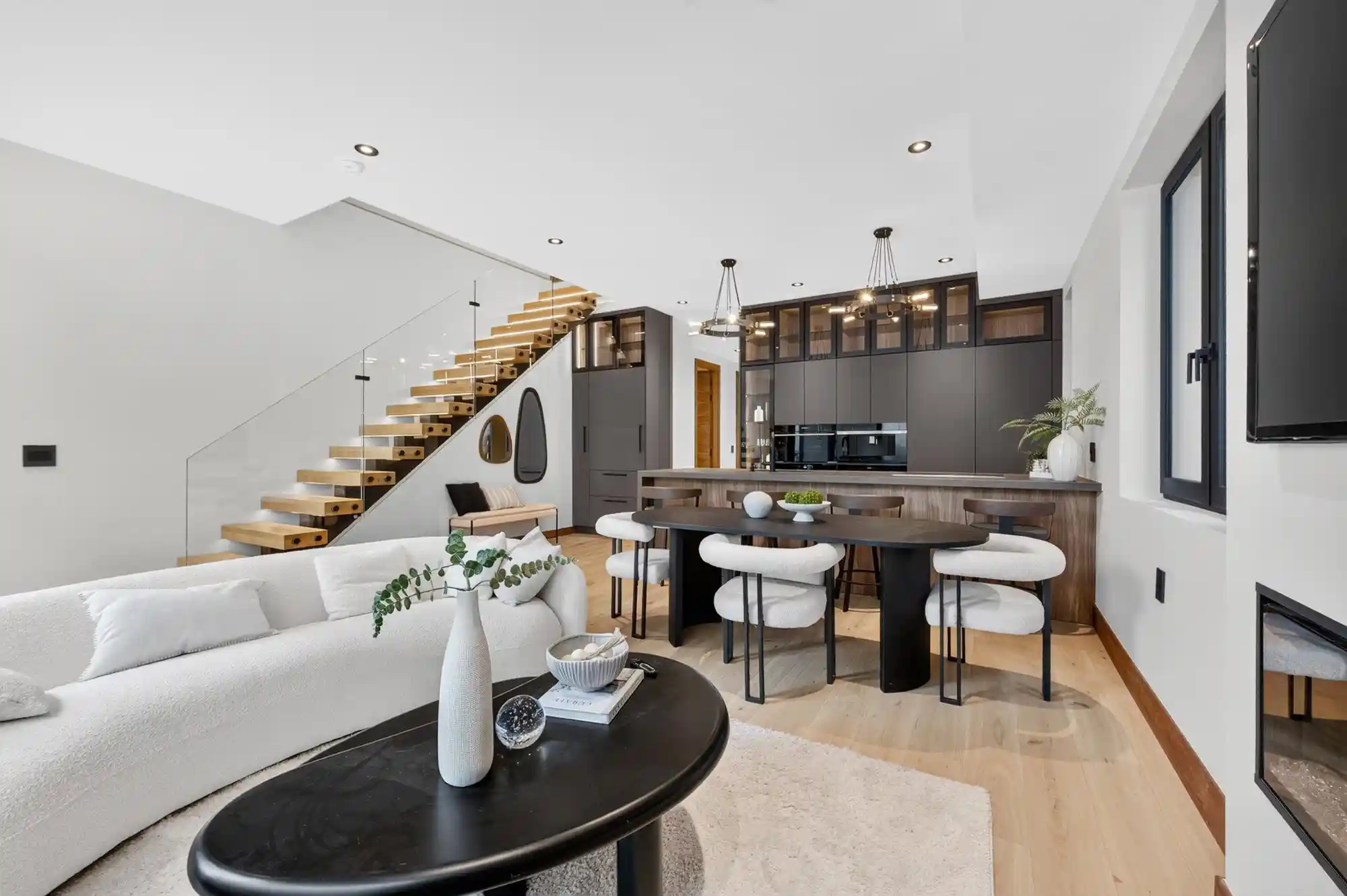 Listing Photo 2 - Condo for sale in building located at 91 Hancock Ave, Jersey City, NJ 07307 - Unit #1