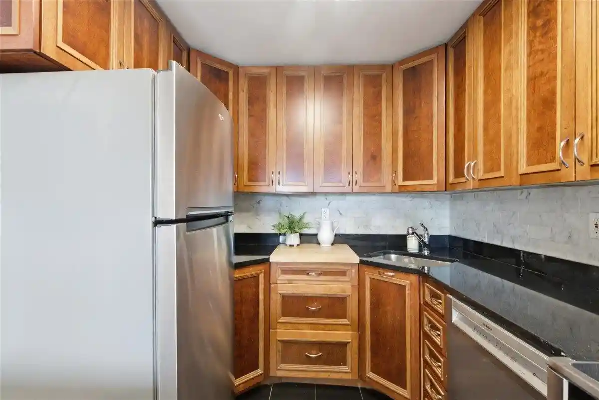 Photo 2 of Sale Pending at 1 Greene St #505, Jersey City, NJ 07302 | MLS# 260014427 | Listing updated on 2026-08-17