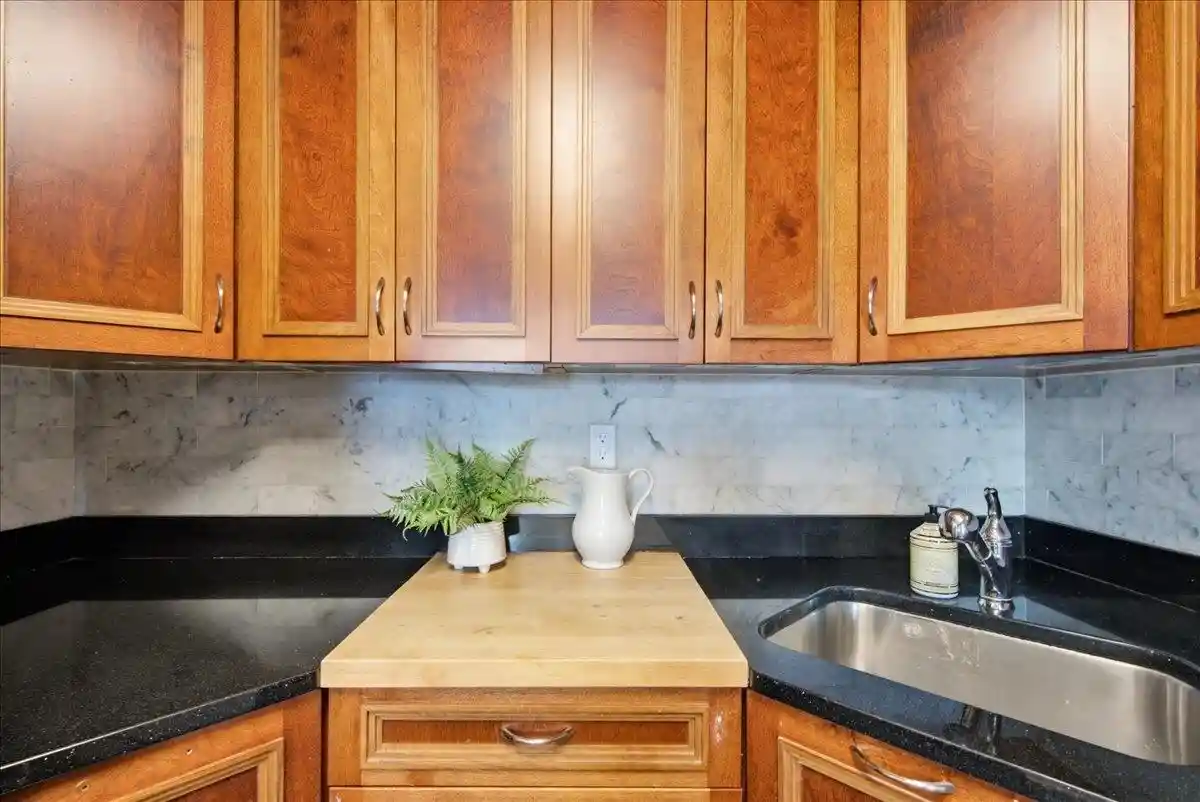 Photo 3 of Sale Pending at 1 Greene St #505, Jersey City, NJ 07302 | MLS# 260014427 | Listing updated on 2026-08-17