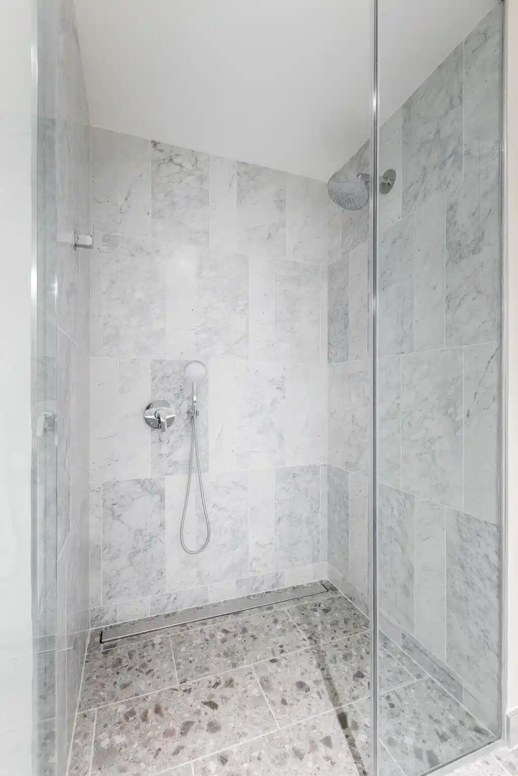 3rd image of 387 8Th St #3P, Jersey City, NJ 07302 | MLS# 260014467