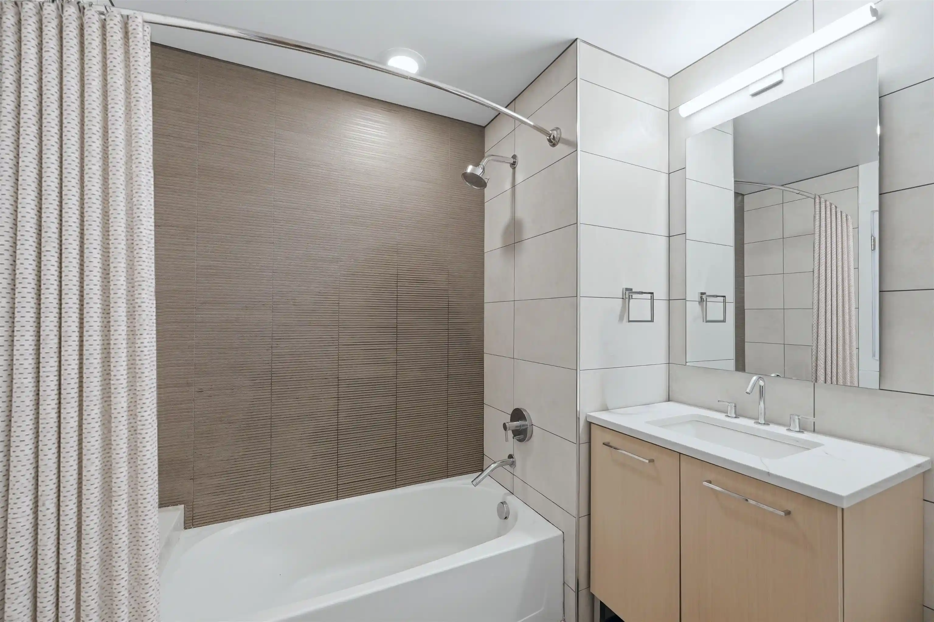 2nd image of 1400 Hudson St #807, Hoboken, NJ 07030 | MLS# 260014483