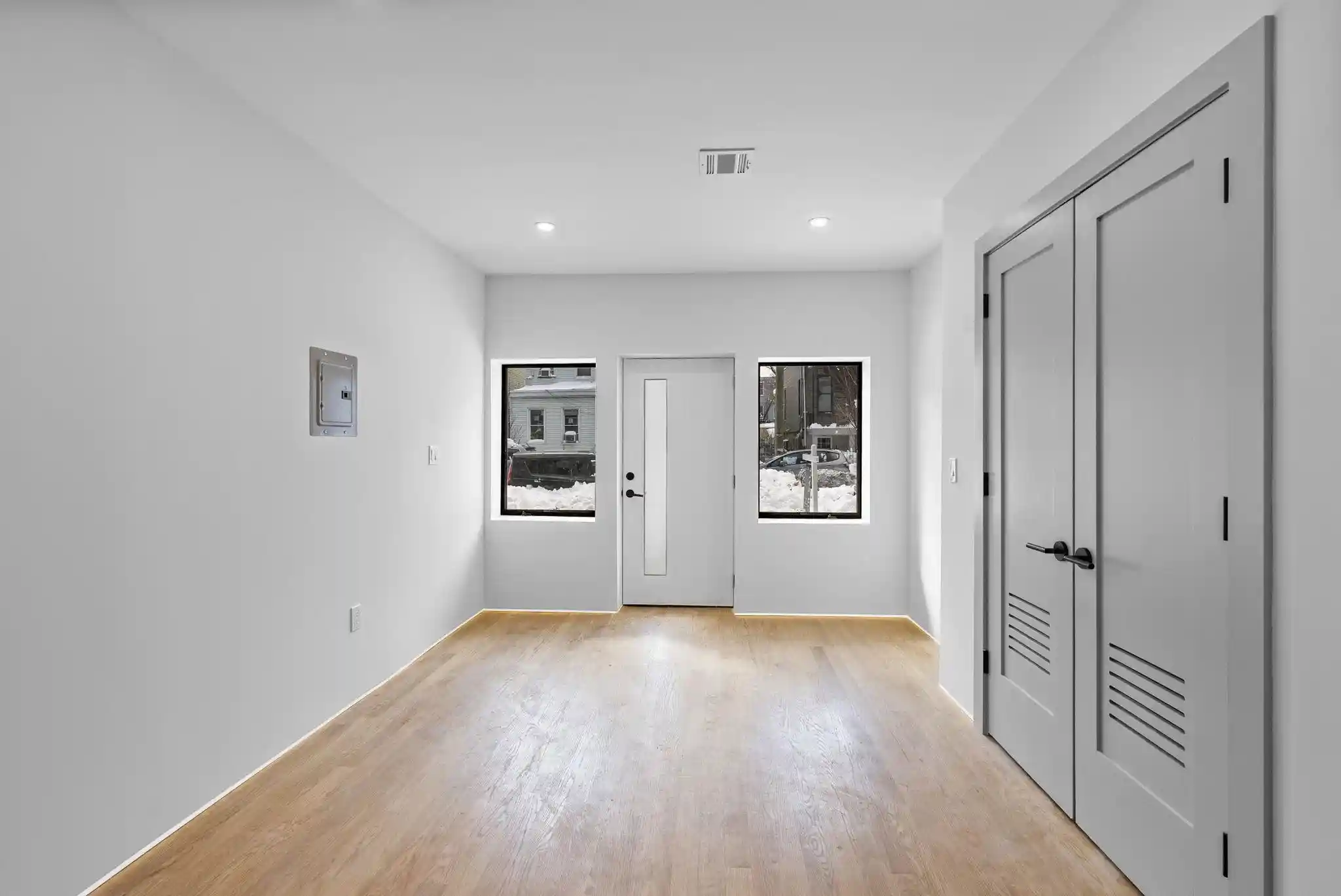 Photo 2 of Condo for sale at 600 Bramhall Ave #1, Jersey City, NJ 07304 | MLS# 260014494 | Listing updated on 2026-09-01