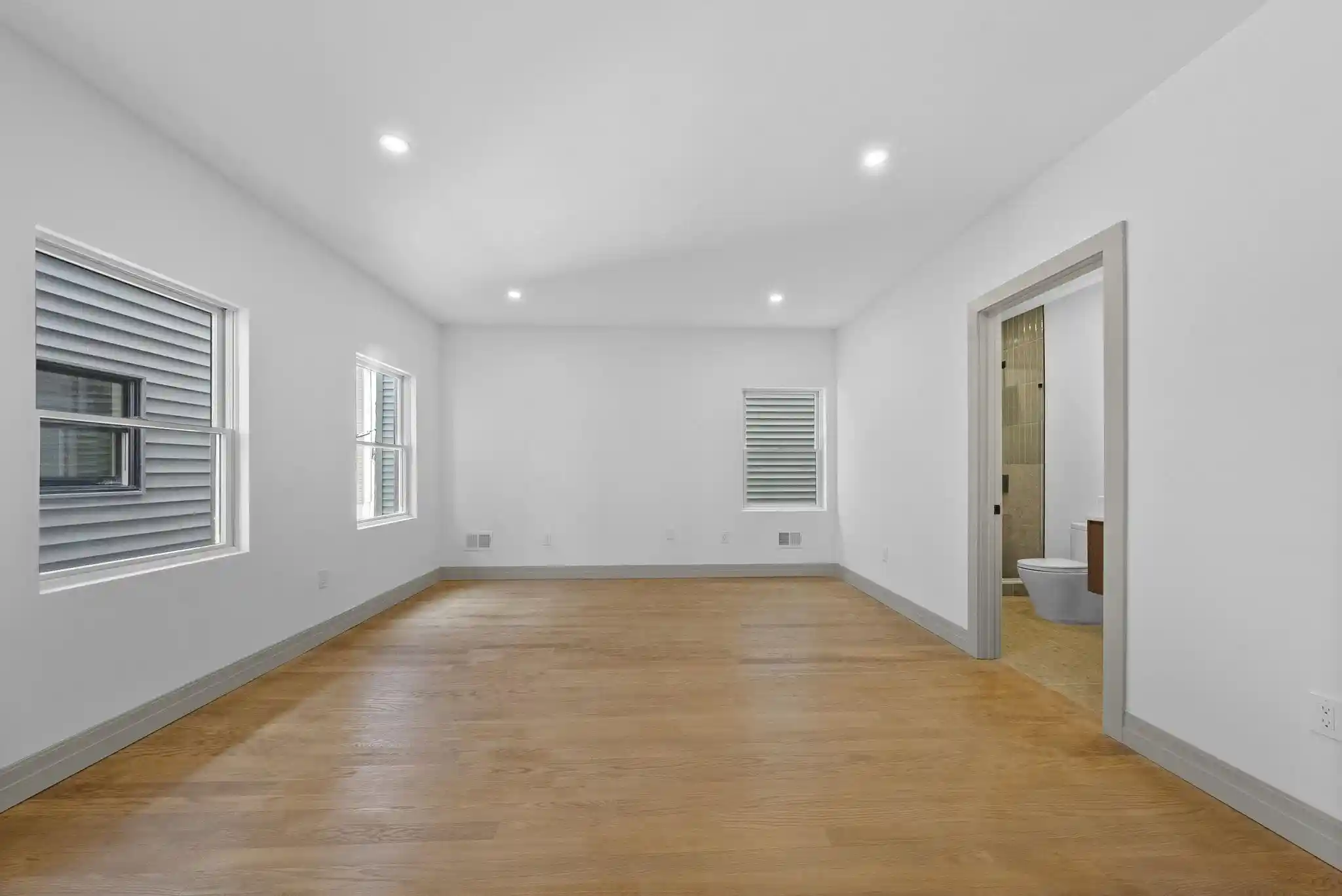 Photo 3 of Condo for sale at 600 Bramhall Ave #1, Jersey City, NJ 07304 | MLS# 260014494 | Listing updated on 2026-09-01