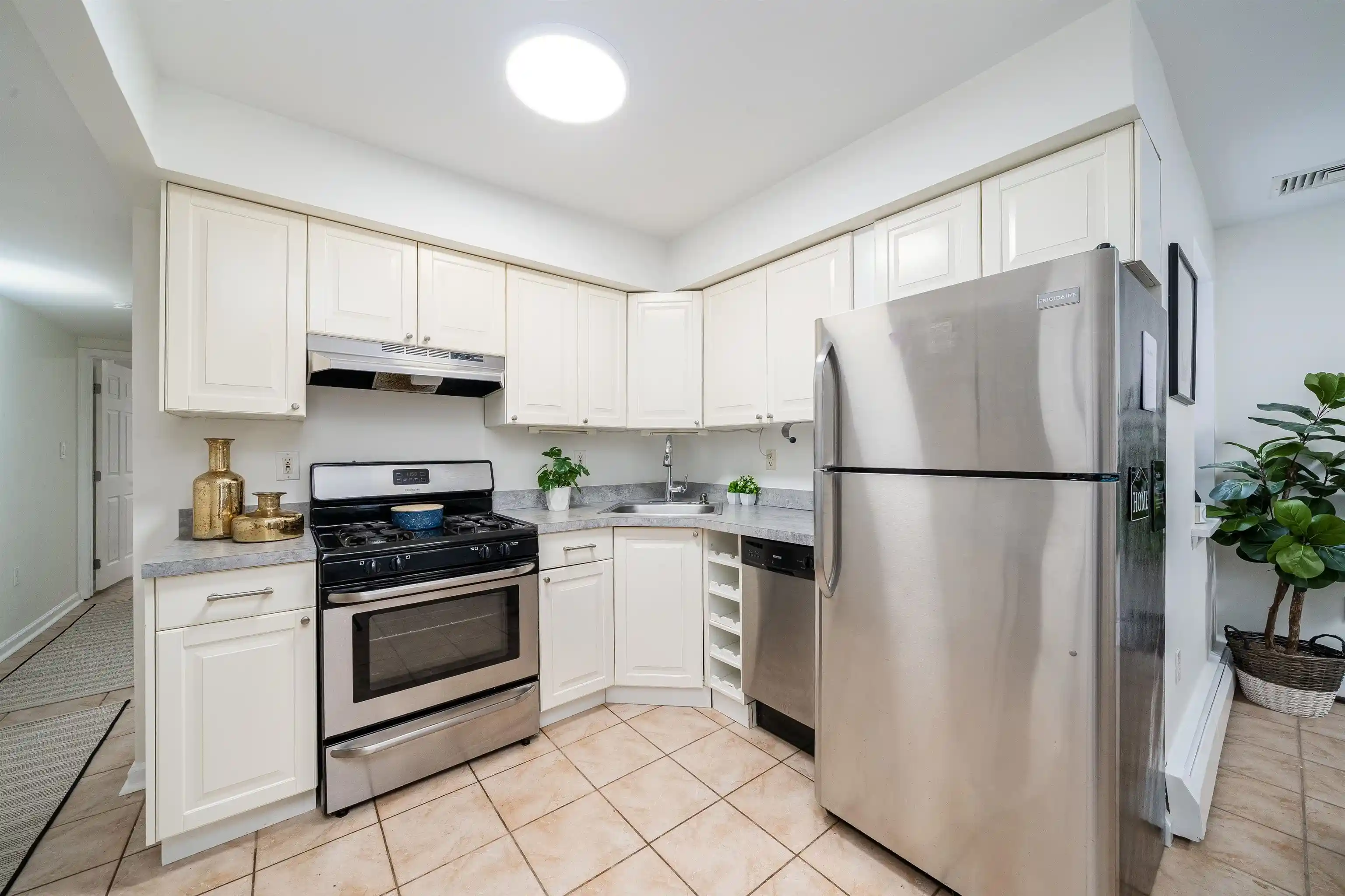 Photo 2 of Condo for sale at 277 3rd Street #1, Jersey City, NJ 07302 | MLS# 260014520 | Listing updated on 2026-09-03