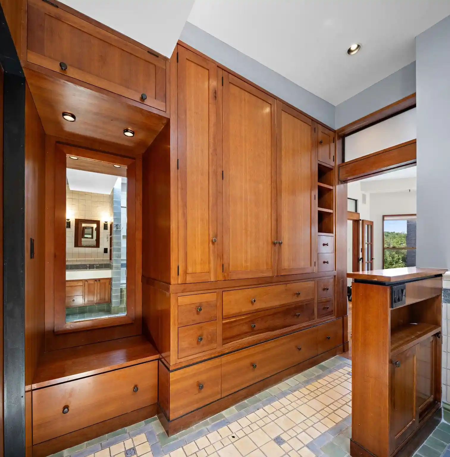 Photo 3 of Sale Pending at 723 Washington St #7, Hoboken, NJ 07030 | MLS# 260014583 | Listing updated on 2026-09-08