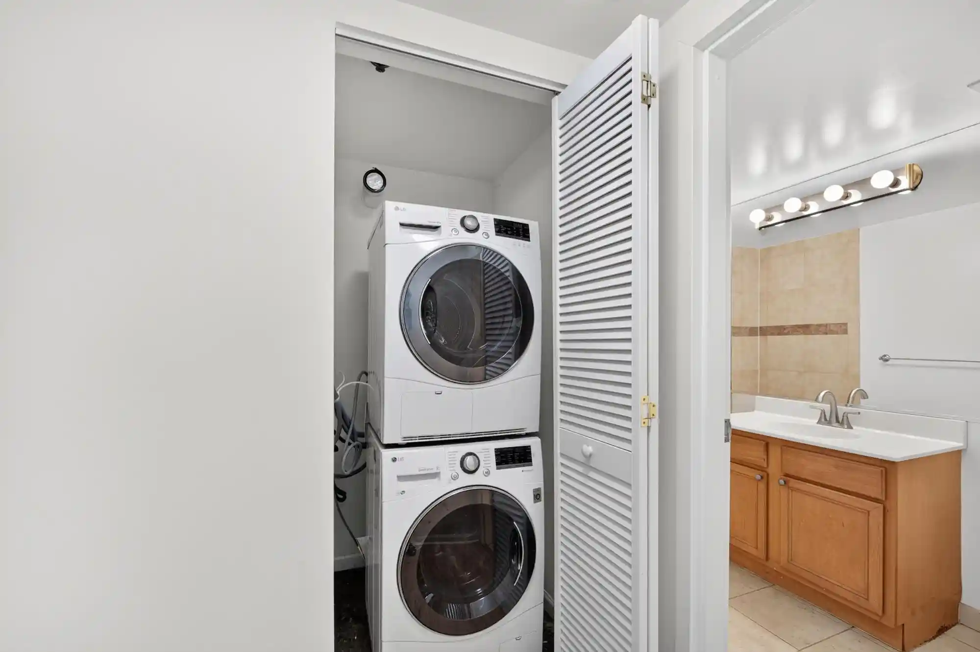 Photo 4 of Sale Pending at 700 1st Street #4K, Hoboken, NJ 07030 | MLS# 260014596 | Listing updated on 2026-08-14