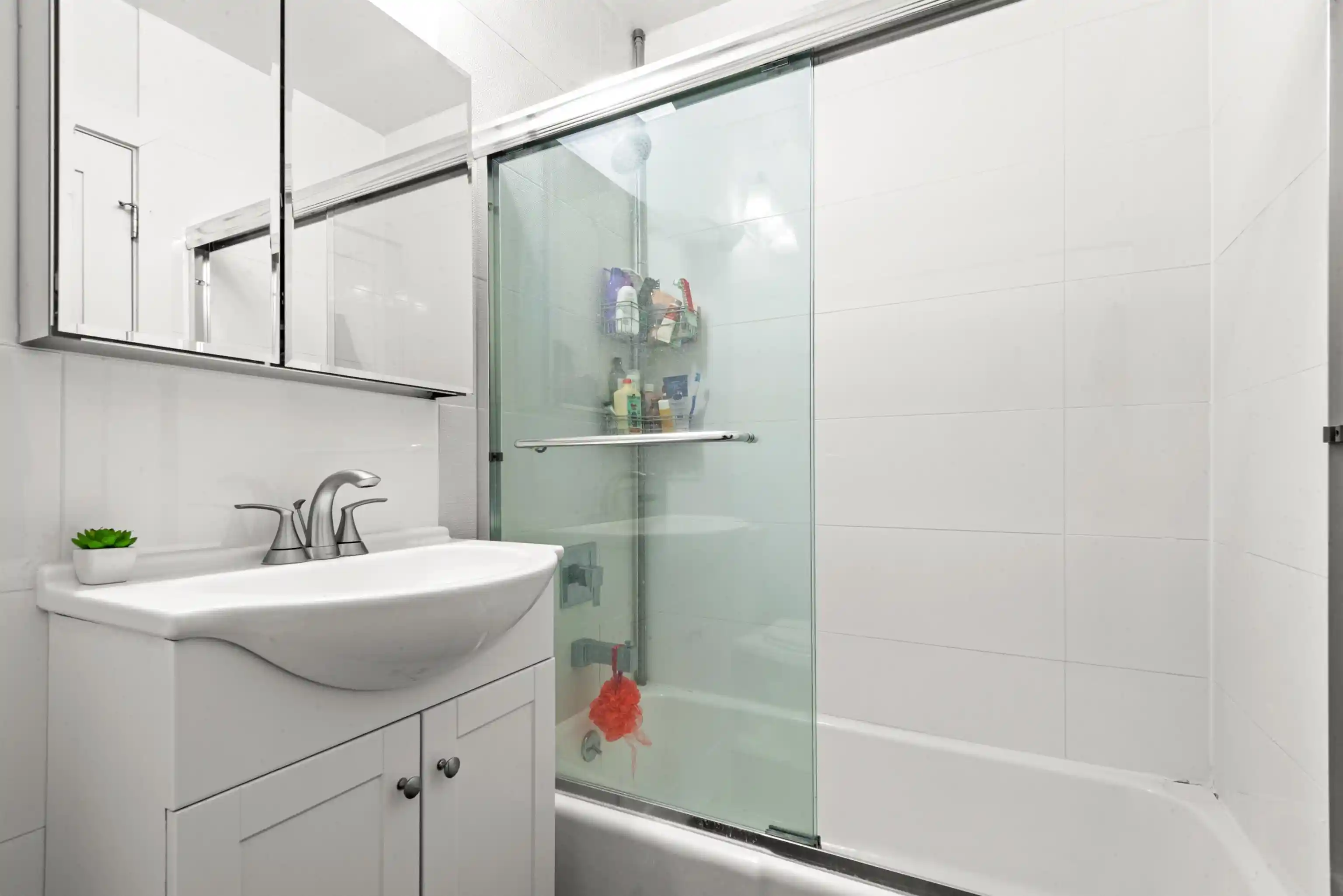 2nd image of 100 Manhattan Ave #1701, Union City, NJ 07087 | MLS# 260014616