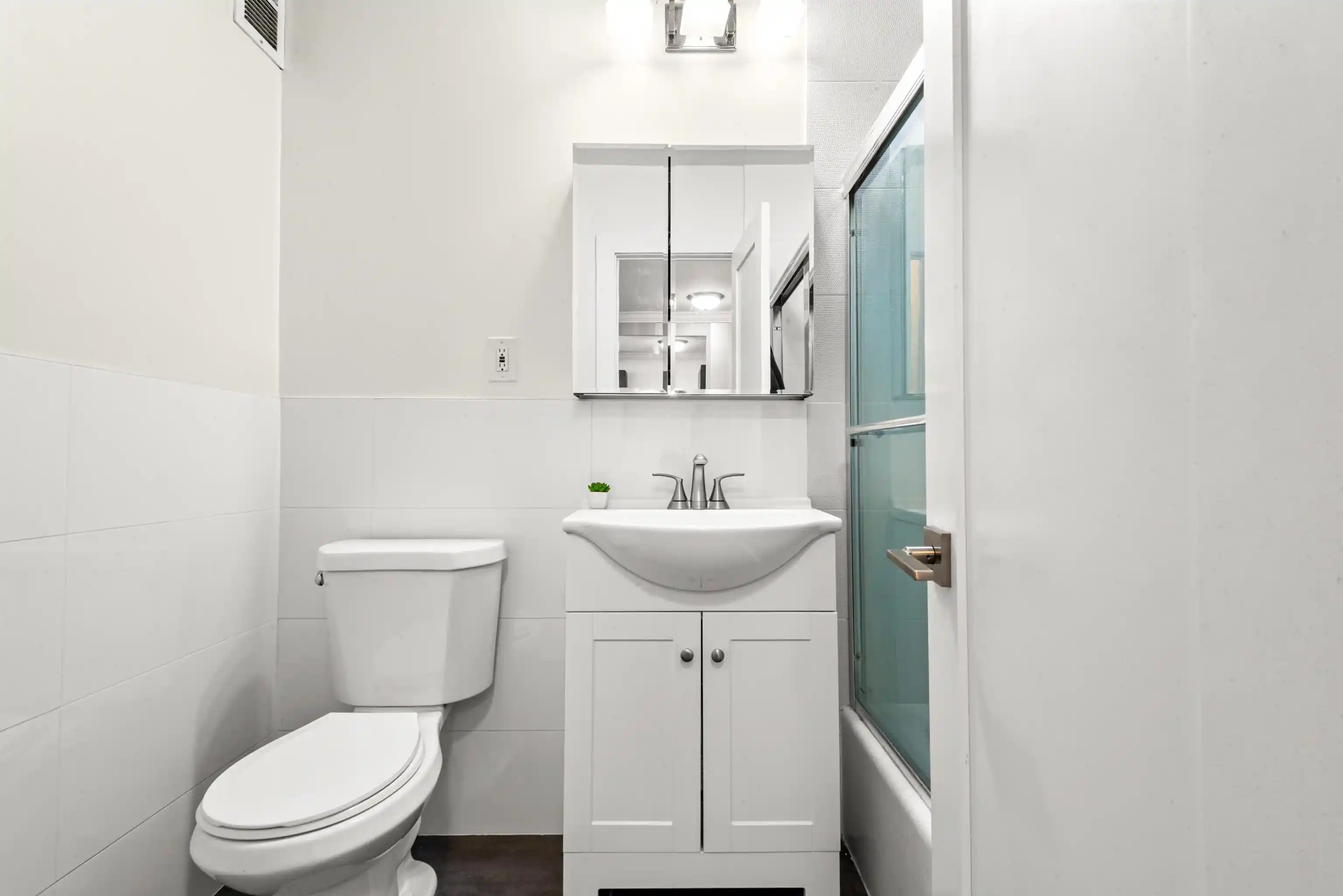 22nd image of 100 Manhattan Ave #1701, Union City, NJ 07087 | MLS# 260014616