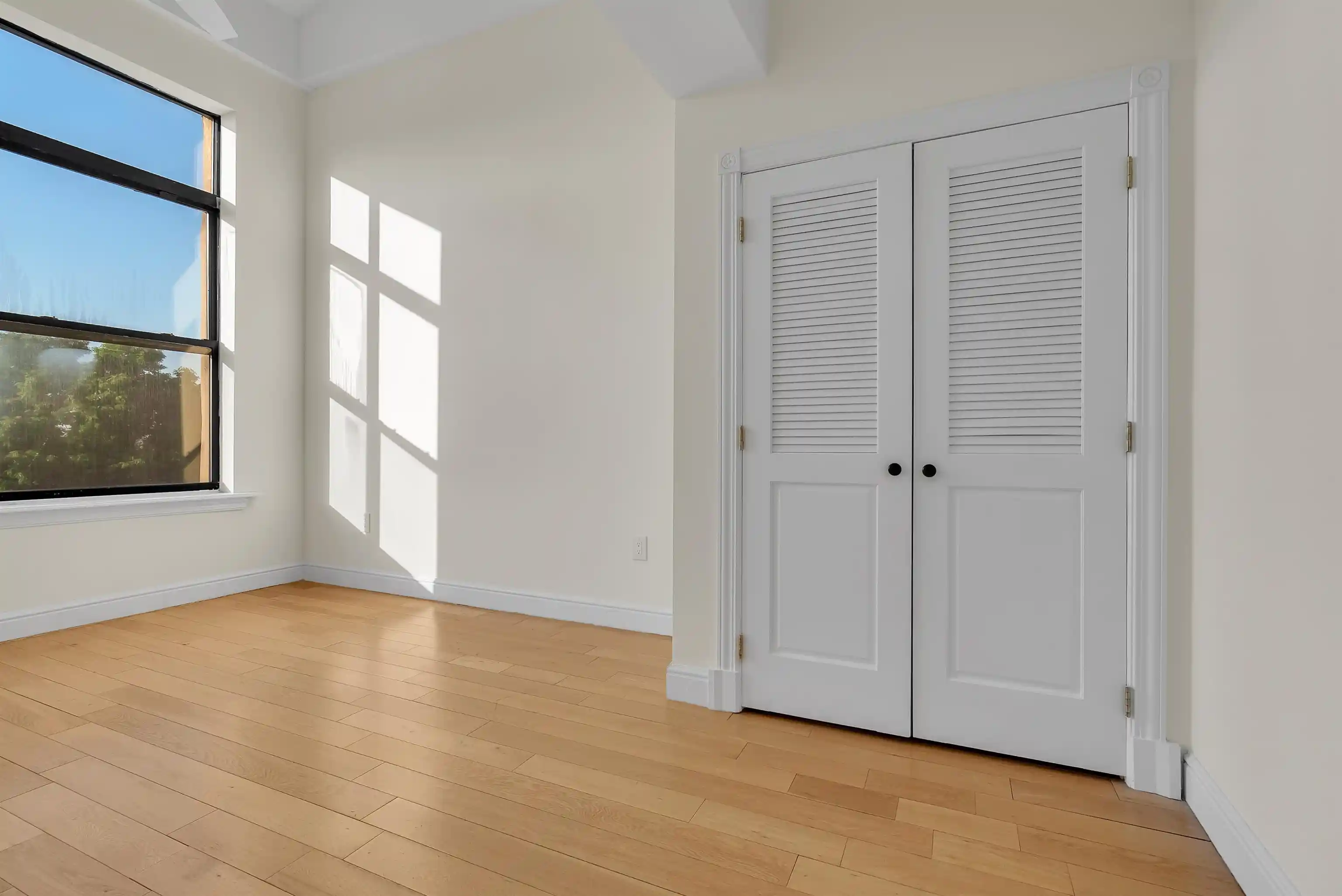 Photo 4 of Condo for sale at 300 Communipaw Ave #233, Jersey City, NJ 07304 | MLS# 260014662 | Listing updated on 2026-09-14