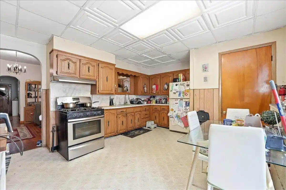 Photo 3 of Sale Pending at 24 East 33rd St, Bayonne, NJ 07002 | MLS# 260014737 | Listing updated on 2026-08-11