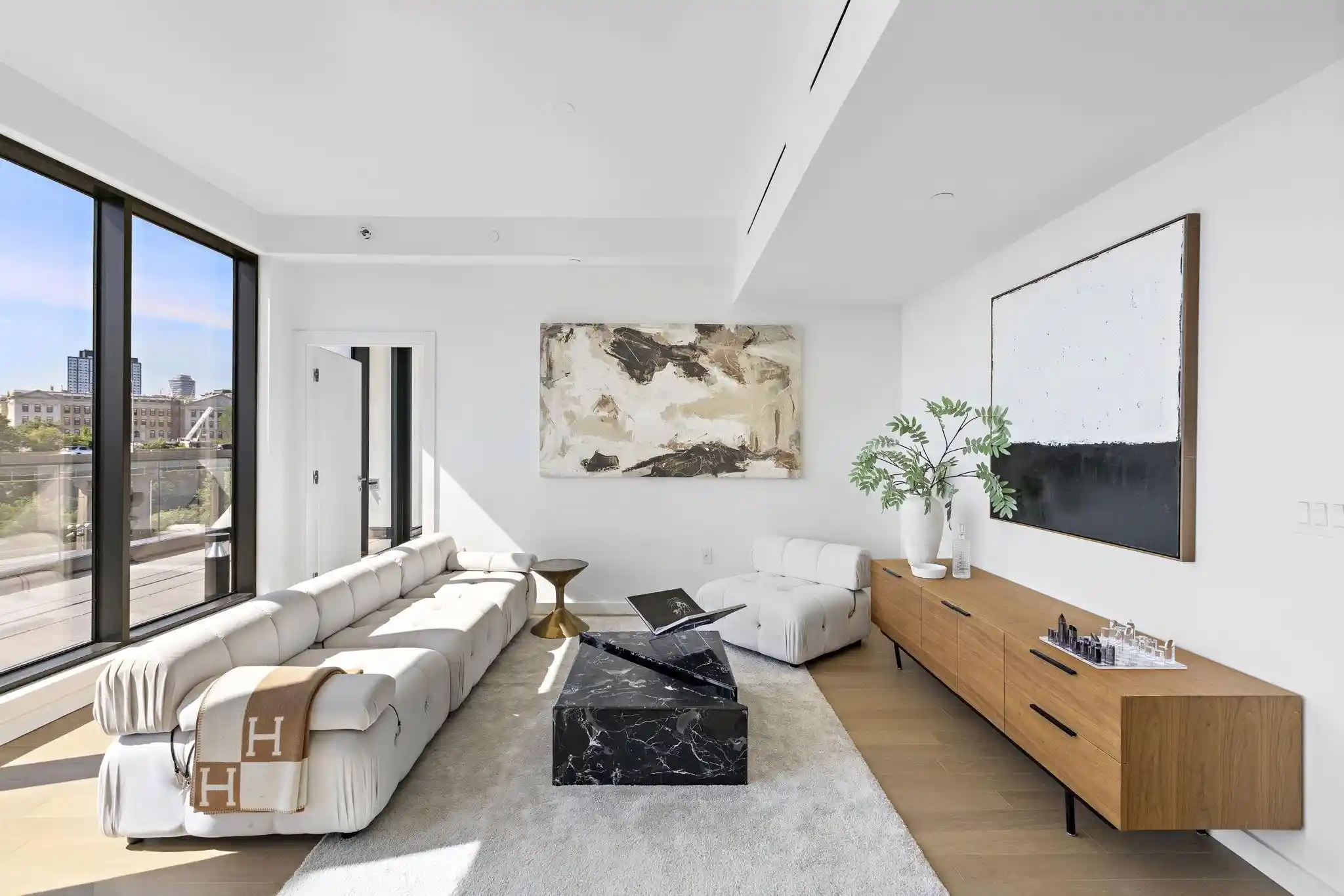 2nd image of 387 8Th St, Jersey City, NJ 07302
