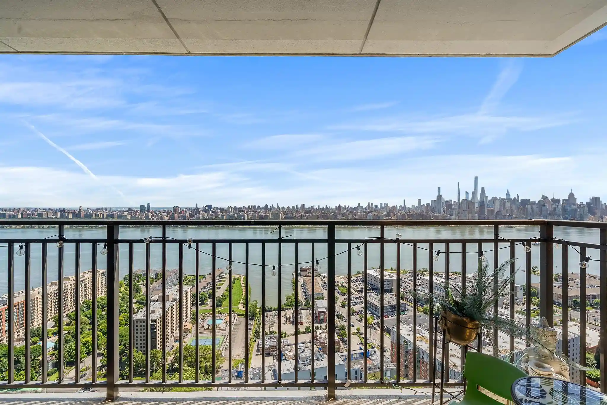Photo 4 of Condo for sale at 7855 Boulevard E #26G, North Bergen, NJ 07047 | MLS# 260014826 | Listing updated on 2026-09-01