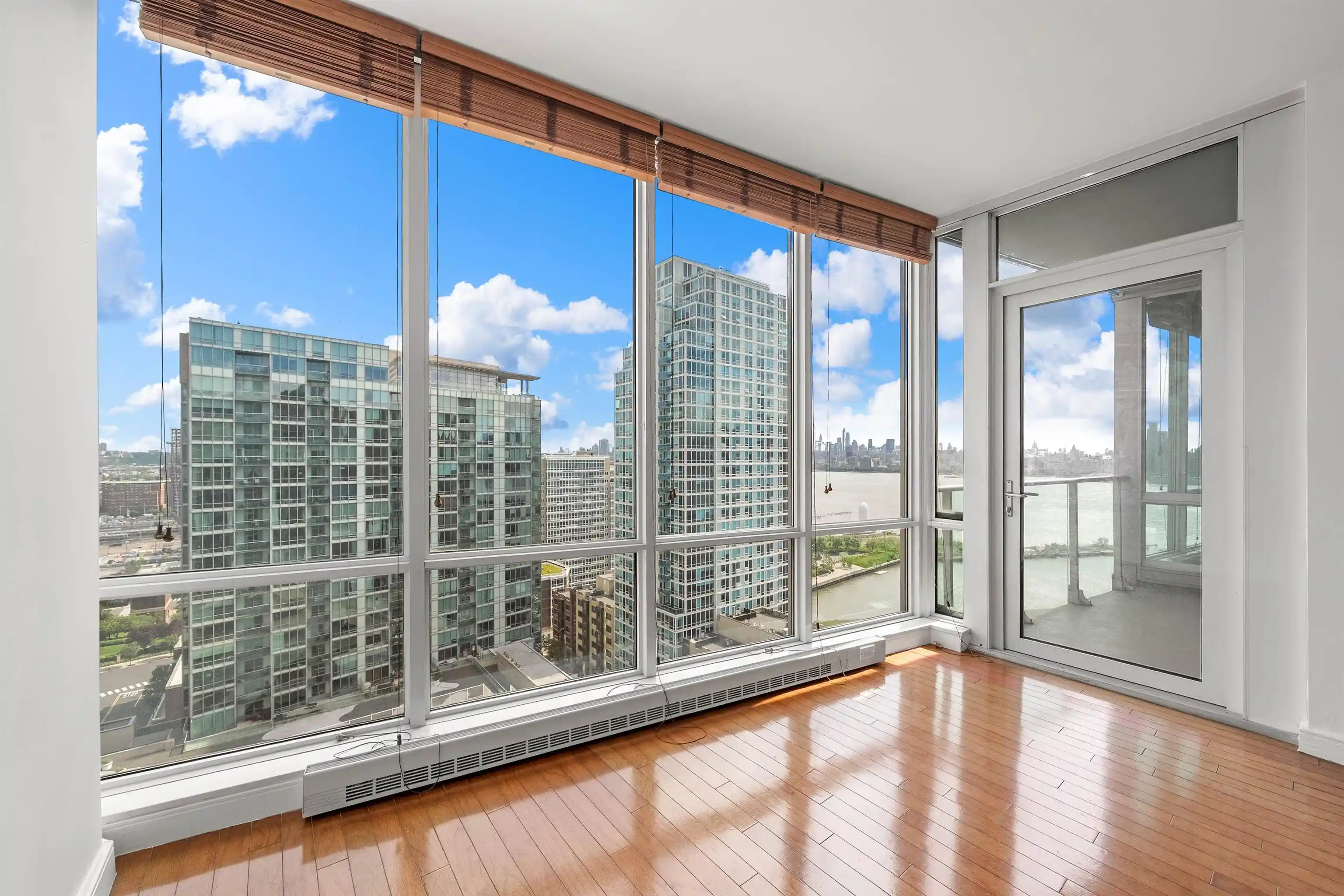 2nd image of 20 Newport Pkwy, Jersey City, NJ 07310