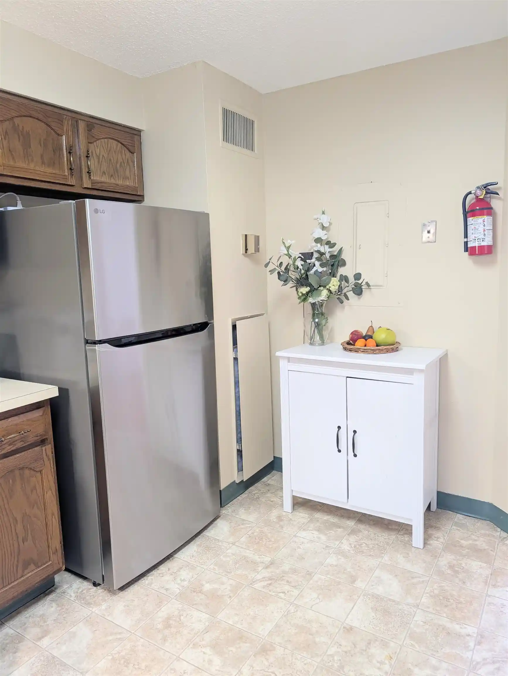 Photo 2 of Condo for sale at 1908 Harmon Cvs Tower #1908, Secaucus, NJ 07094 | MLS# 260014914 | Listing updated on 2026-08-19
