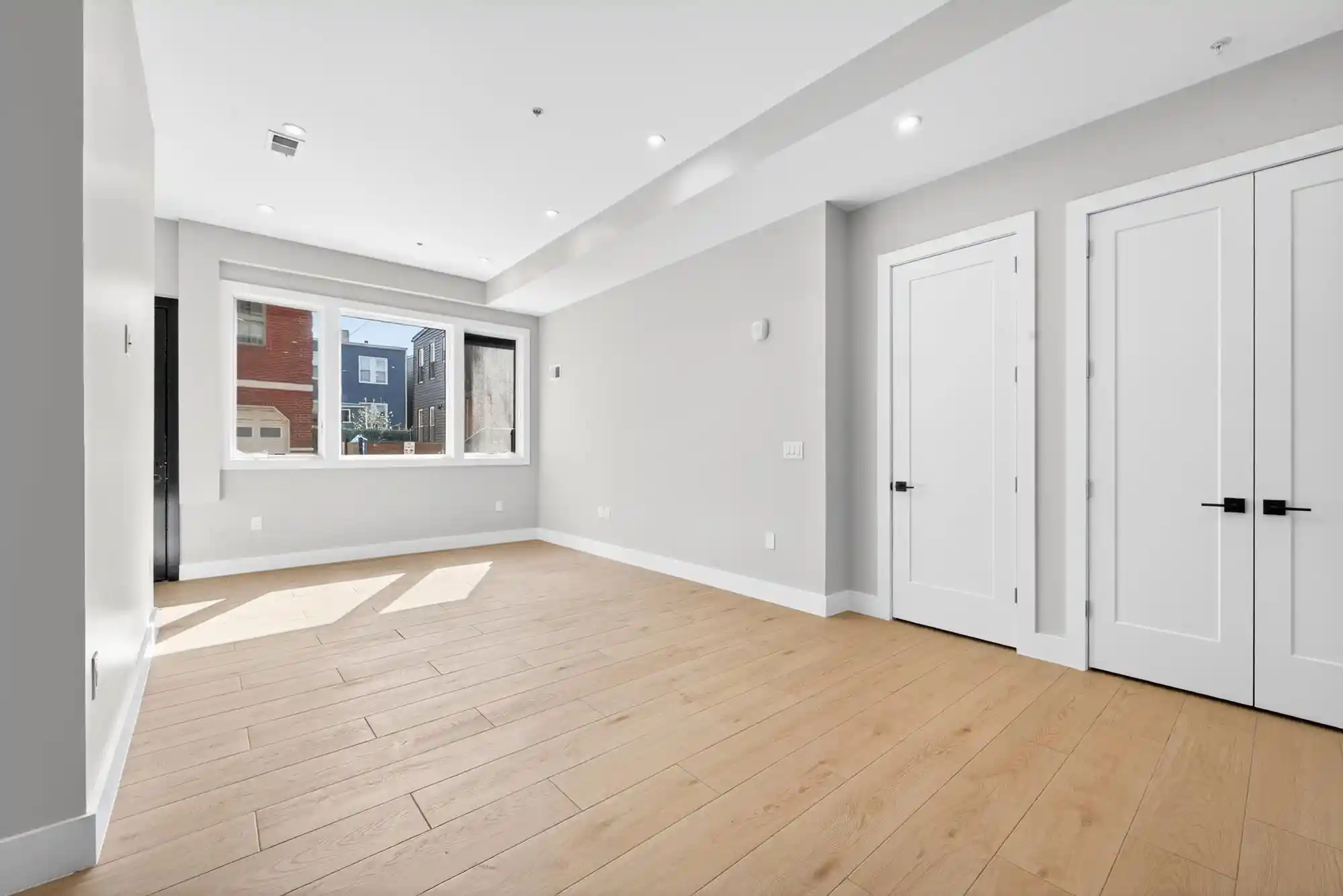 3rd image of 126 De Kalb Ave #A, Jersey City, NJ 07306 | MLS# 260014933