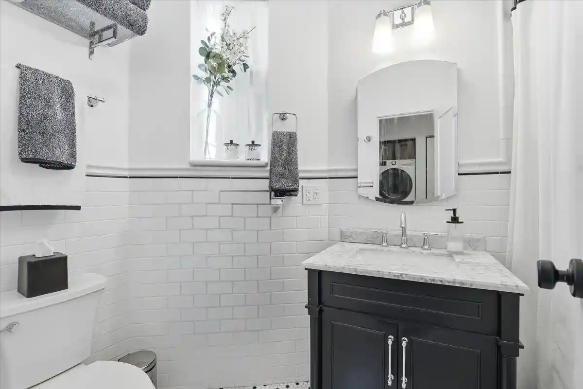 3rd image of 226 1St St #401 (4A), Jersey City, NJ 07302 | MLS# 260014948