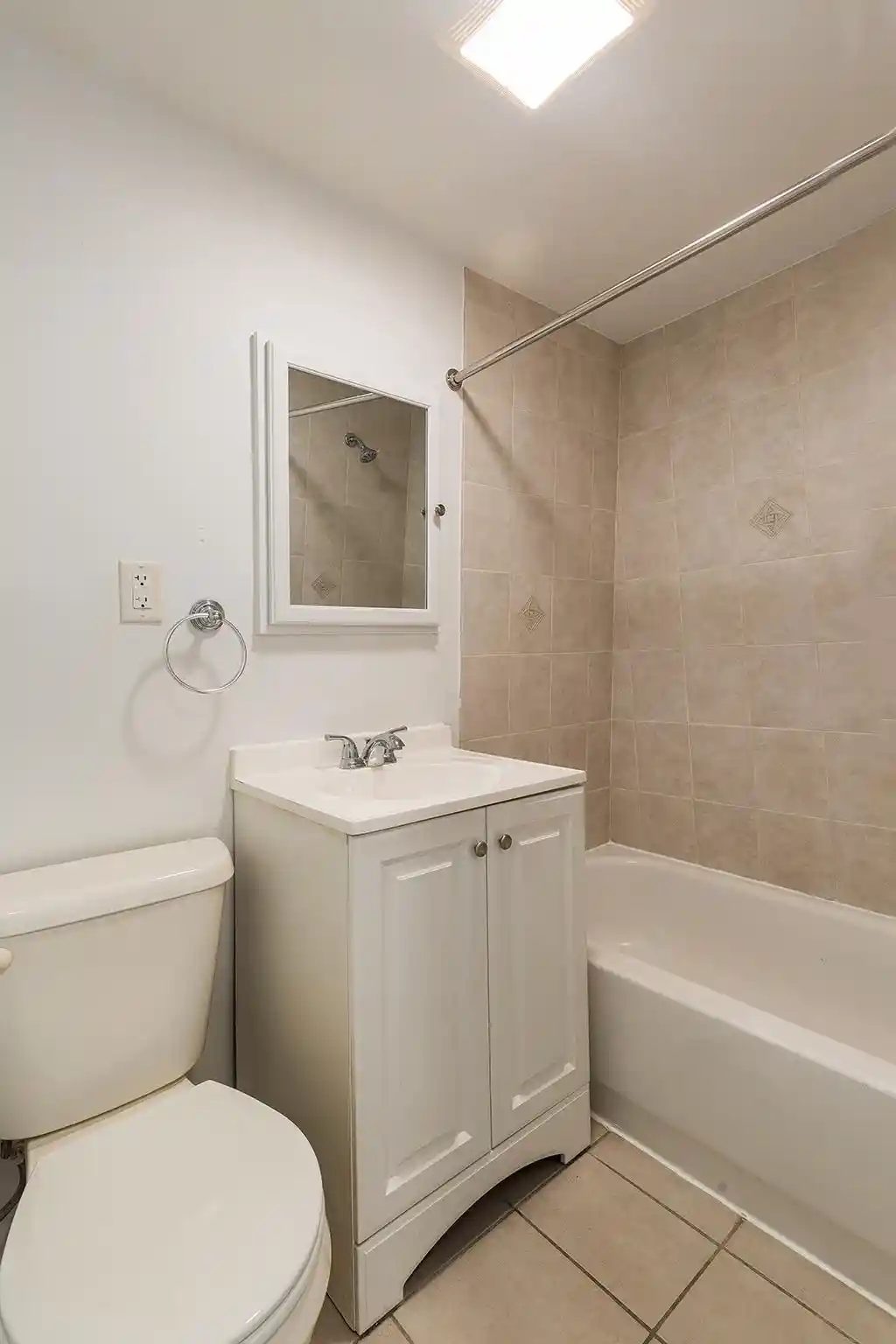 4th image of 86 Waverly St, Jersey City, NJ 07306 | MLS# 260014985