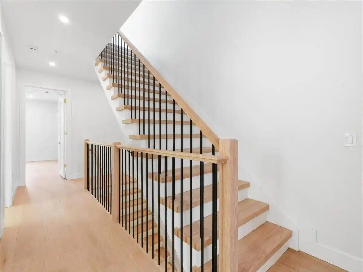 4th image of 1123 Summit Ave #3, Jersey City, NJ 07307 | MLS# 260015005