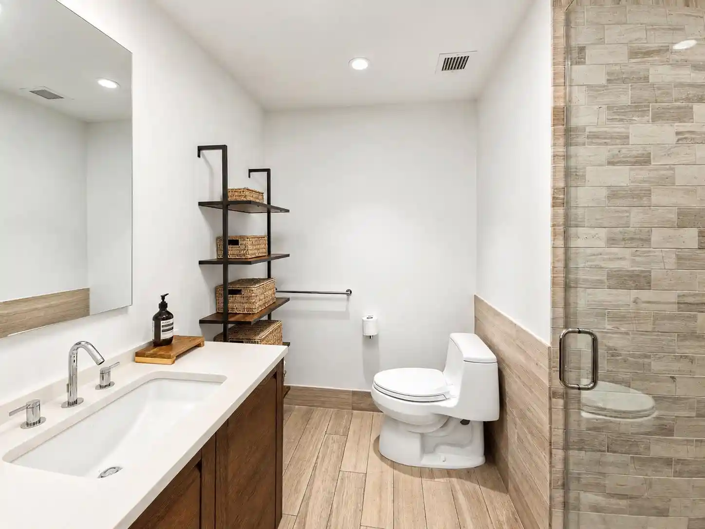 Photo 2 of Sale Pending at 1000 Ave At Port Imperial #106, Weehawken, NJ 07086 | MLS# 260015011 | Listing updated on 2026-08-19