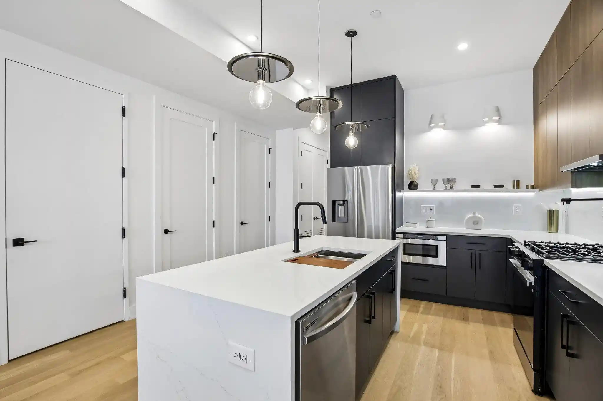 4th image of 105 Laidlaw Ave #A-1, Jersey City, NJ 07306 | MLS# 260015055