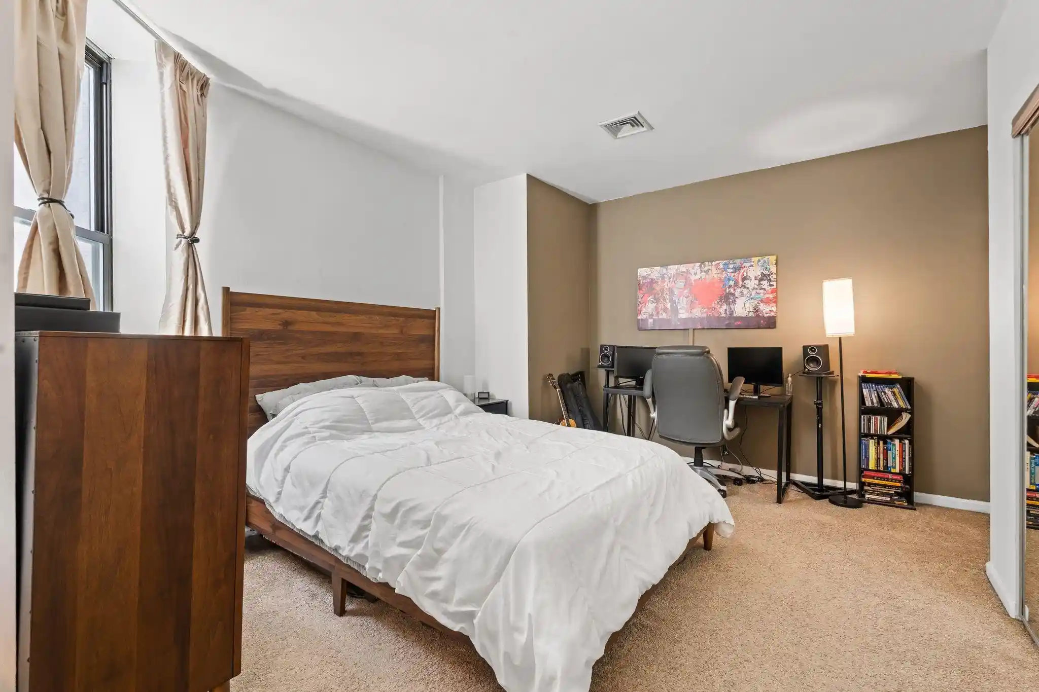 4th image of 222 48Th St, Union City, NJ 07087