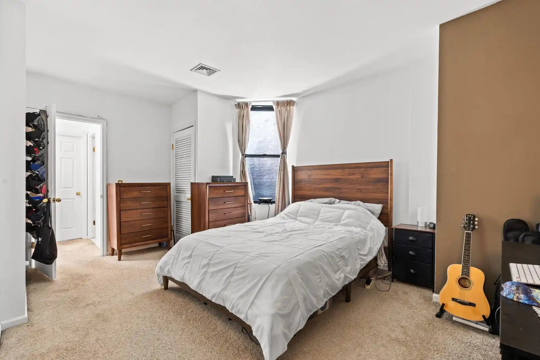 5th image of 222 48Th St, Union City, NJ 07087