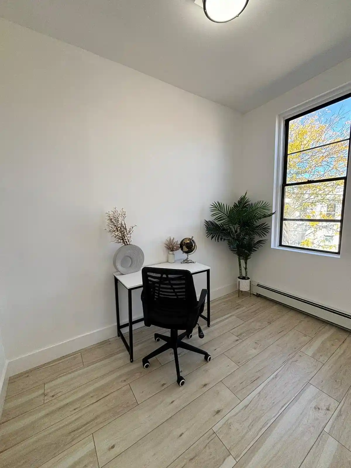 2nd image of 301 3Rd St, Jersey City, NJ 07302