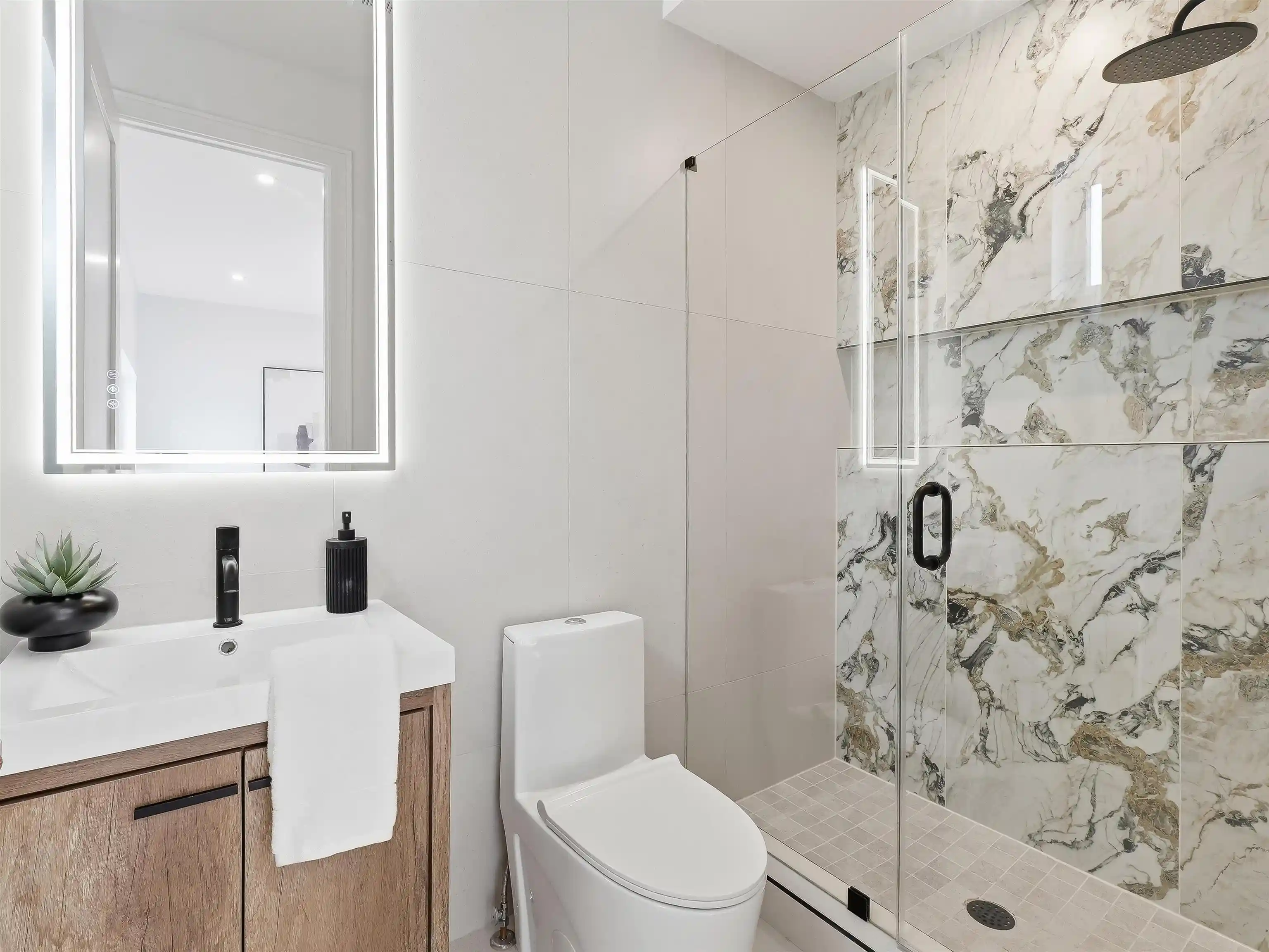 5th image of 1123 Smt Ave, Jersey City, NJ 07307