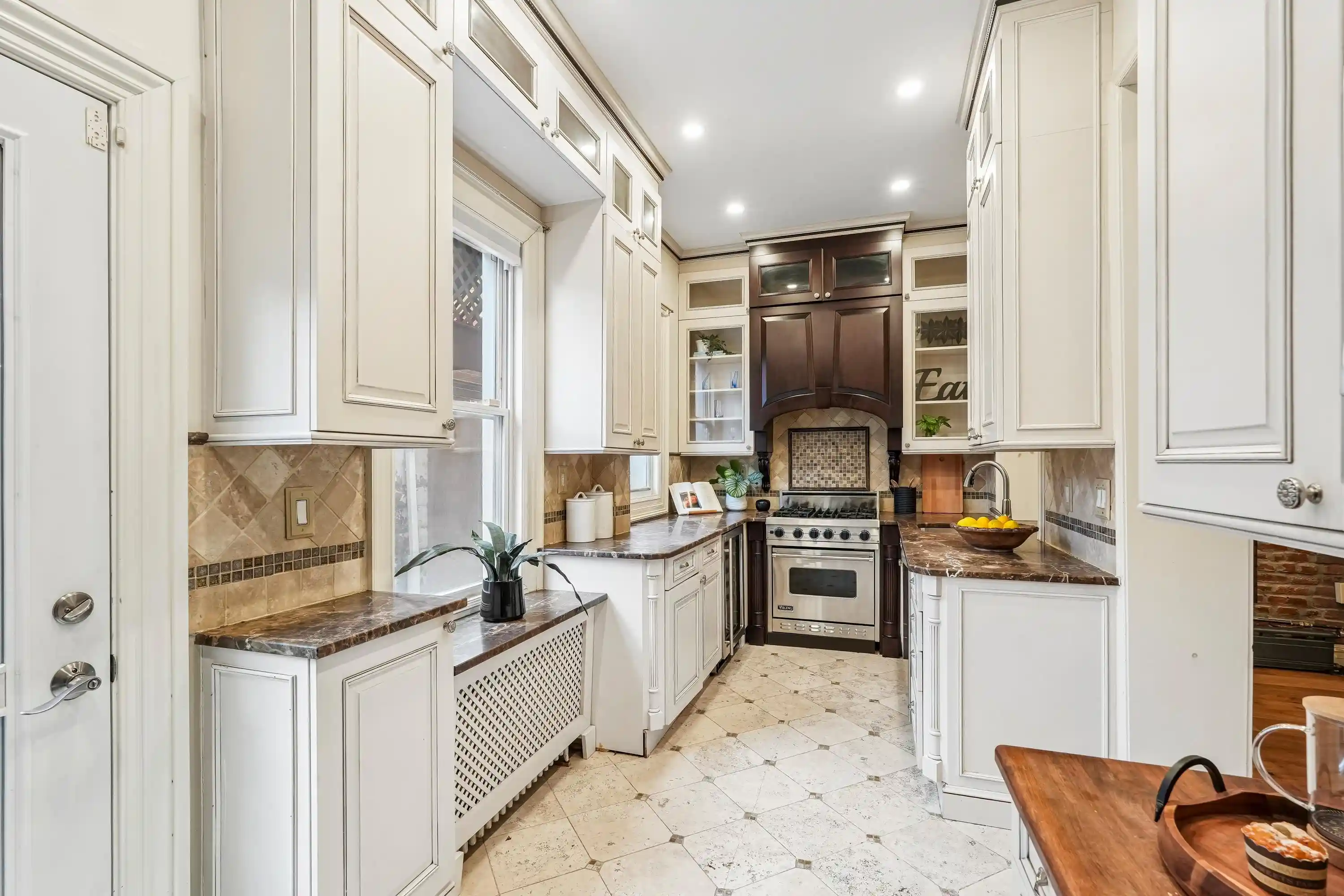 3rd image of 274 4Th St, Jersey City, NJ 07302 | MLS# 260015087