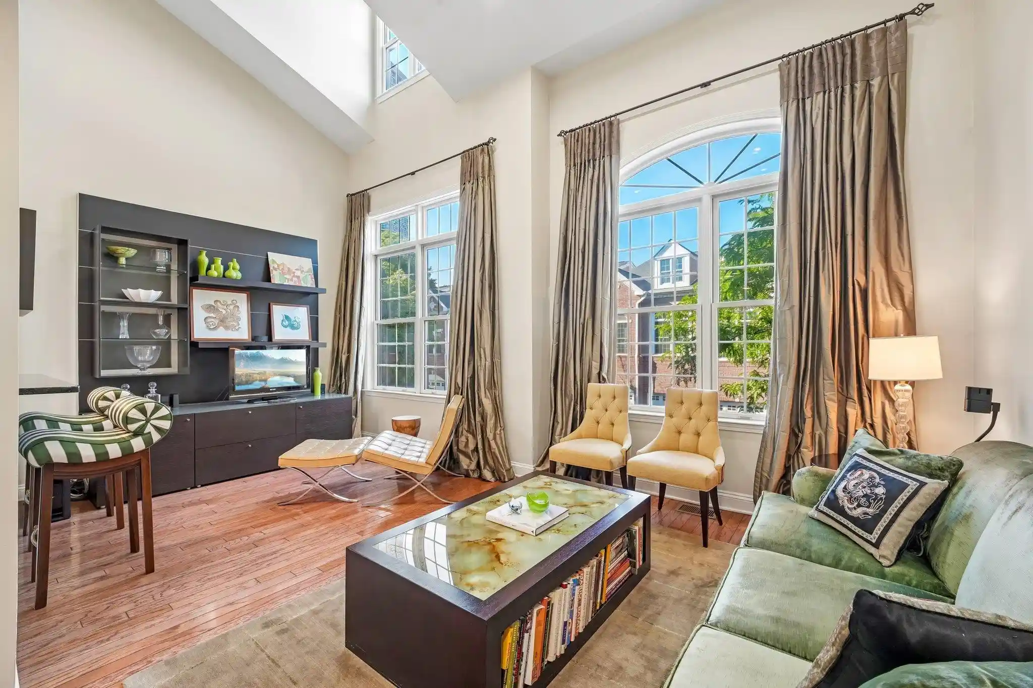 1st image of 135 Abbie Ct #135, West New York, NJ 07093 | MLS# 260015124