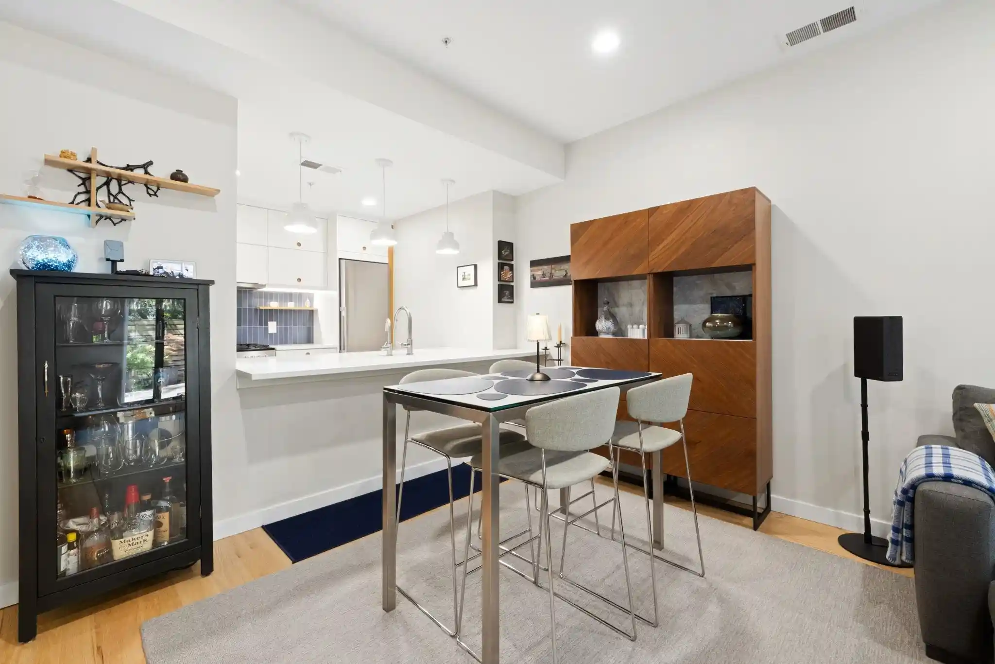 2nd image of 222 Montgomery St, Jersey City, NJ 07302